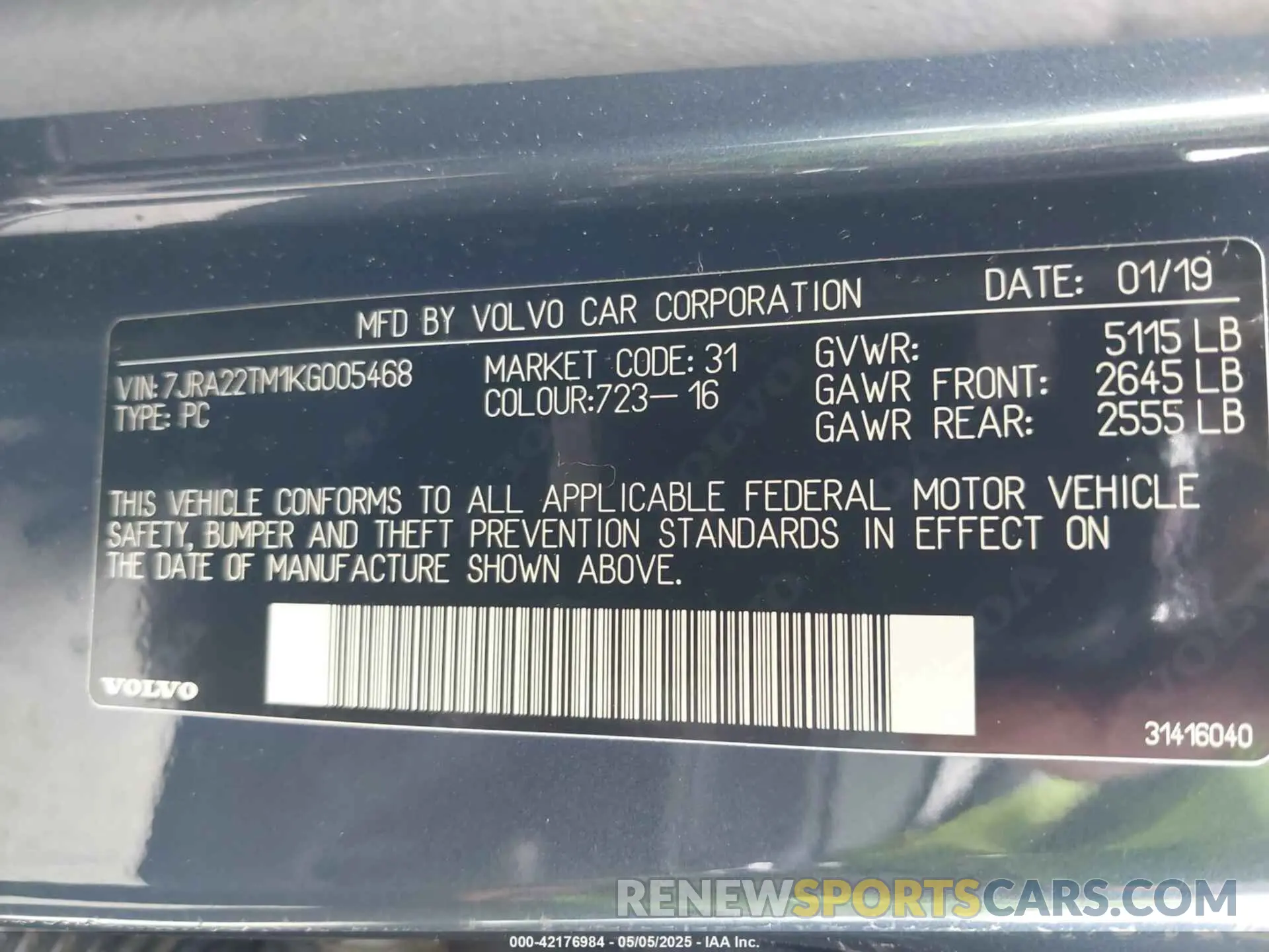 9 Photograph of a damaged car 7JRA22TM1KG005468 VOLVO S60 2019