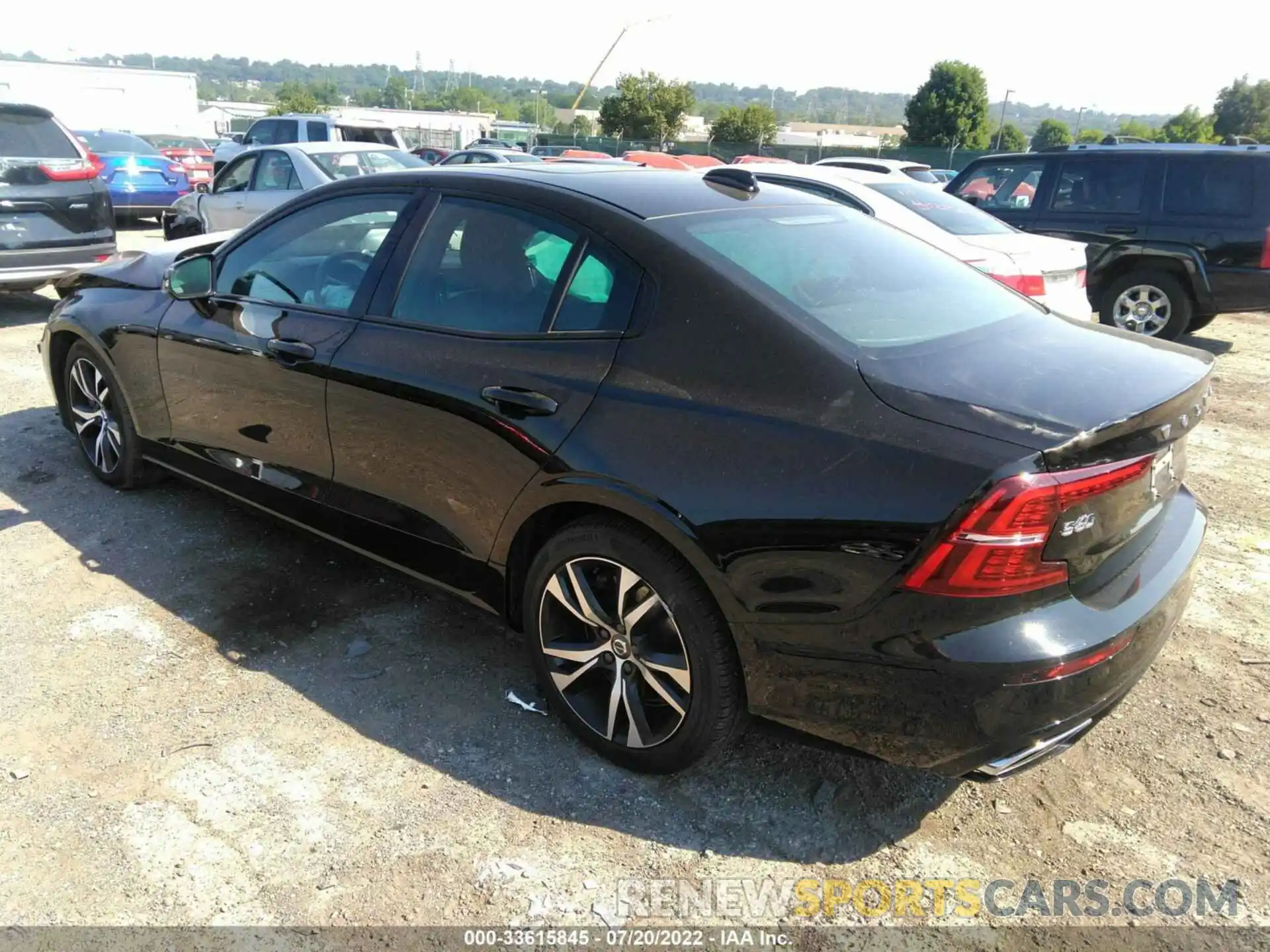 3 Photograph of a damaged car 7JRA22TM3KG006900 VOLVO S60 2019