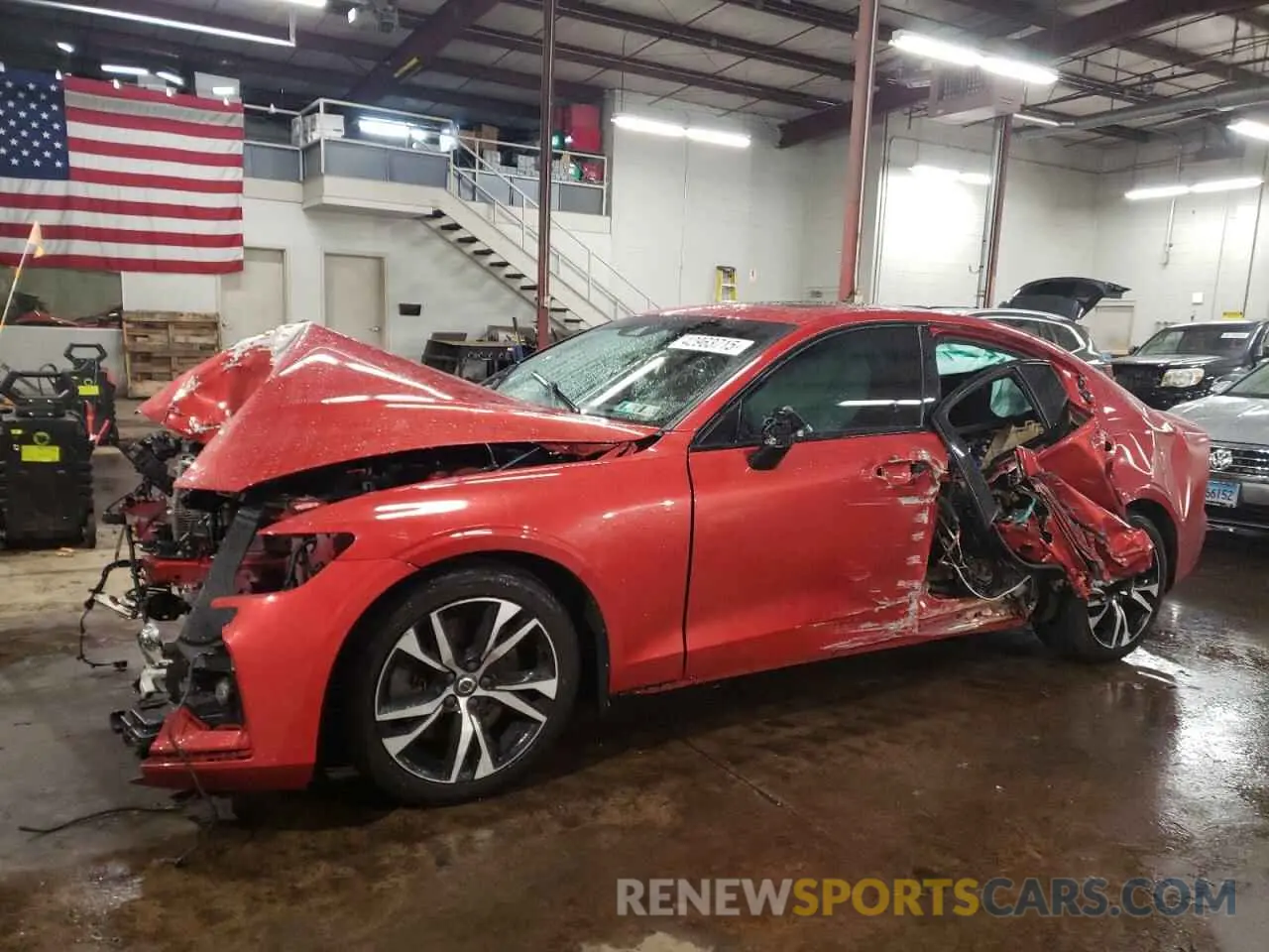 1 Photograph of a damaged car 7JRA22TM3KG007058 VOLVO S60 2019