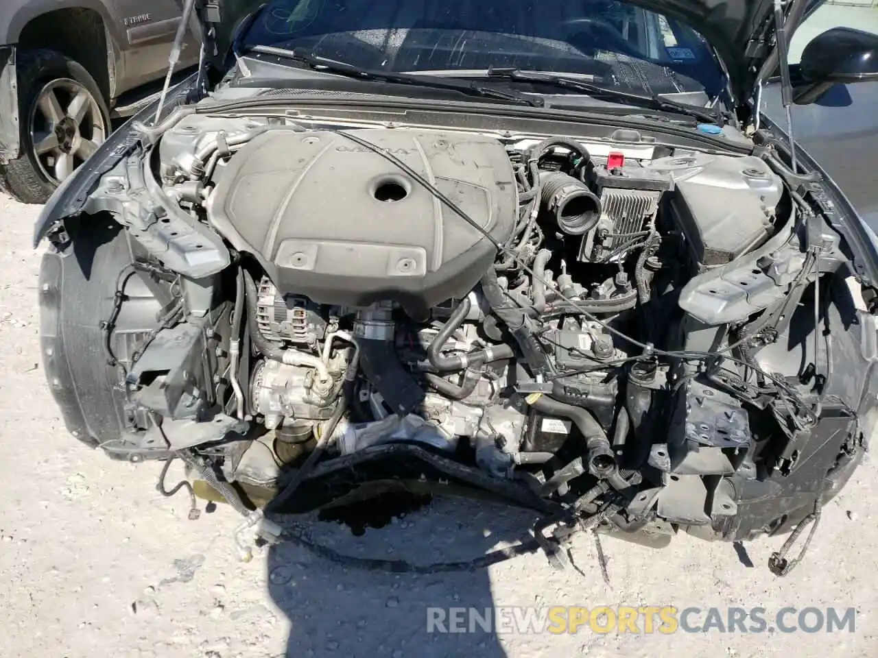 9 Photograph of a damaged car 7JRA22TM4KG013676 VOLVO S60 2019