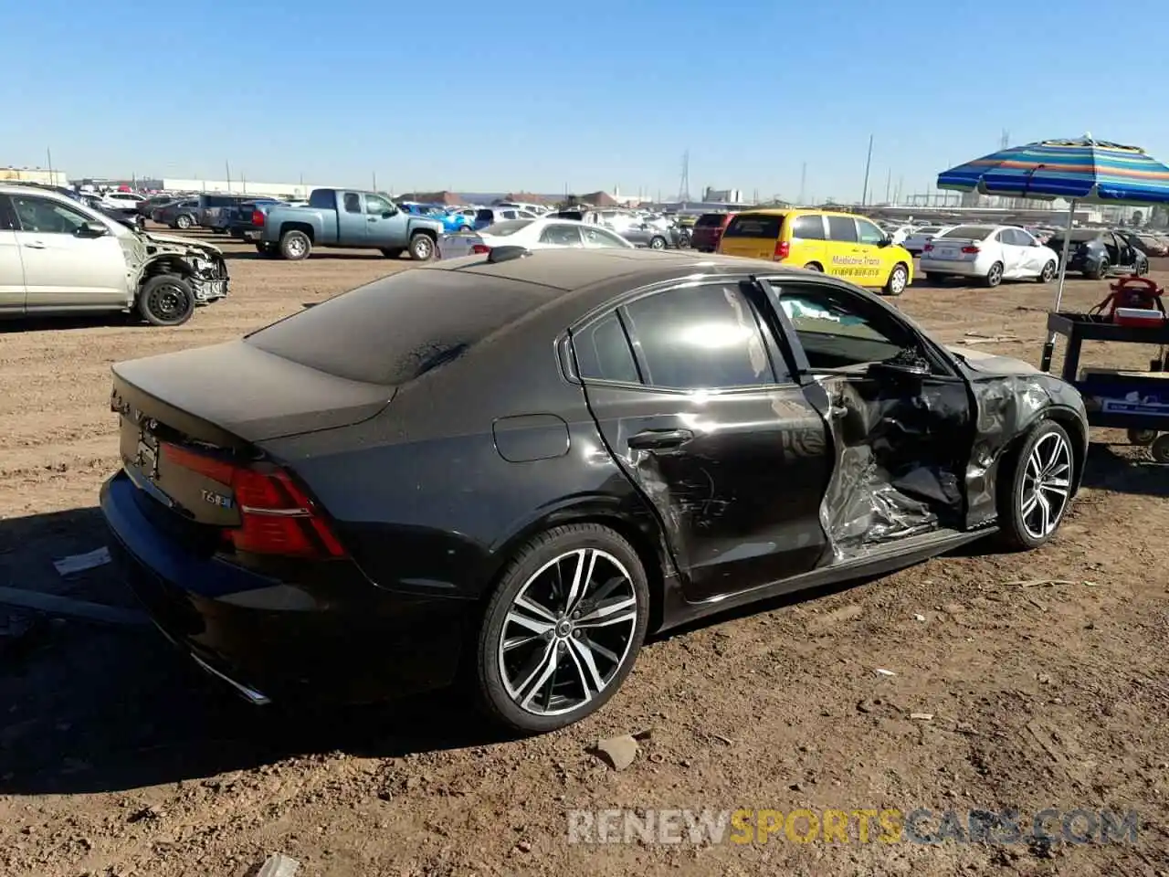 4 Photograph of a damaged car 7JRA22TM5KG001990 VOLVO S60 2019