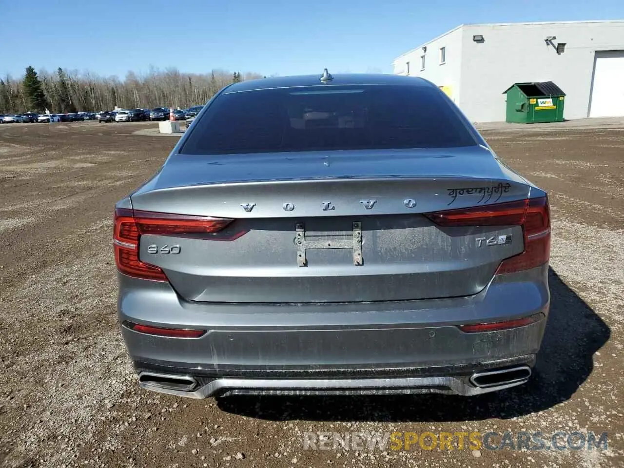 6 Photograph of a damaged car 7JRA22TM6KG017468 VOLVO S60 2019