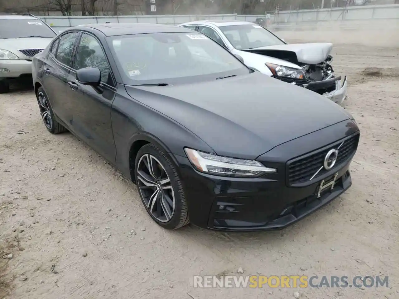 9 Photograph of a damaged car 7JRA22TM7KG005720 VOLVO S60 2019