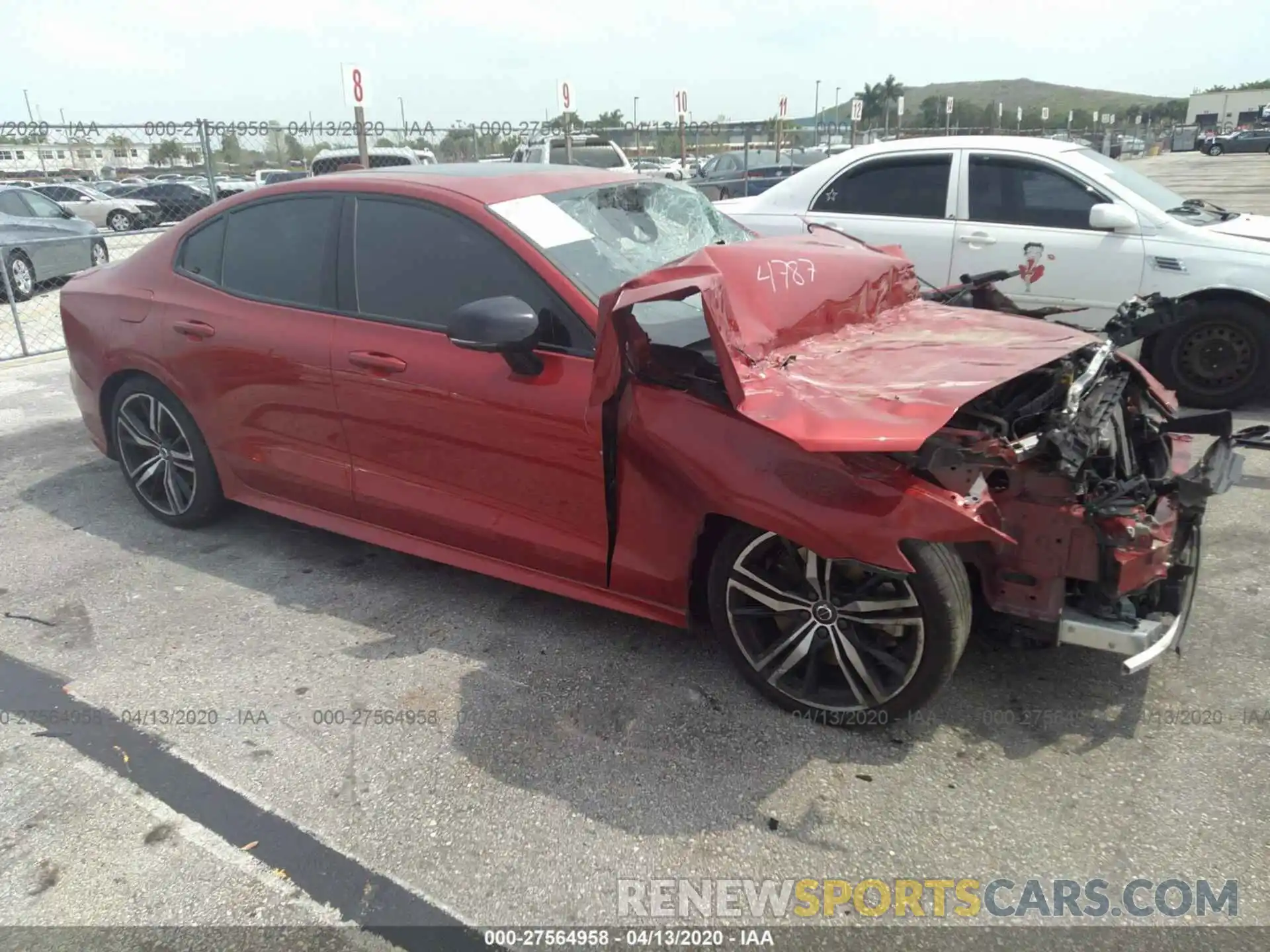 1 Photograph of a damaged car 7JRA22TM7KG014787 VOLVO S60 2019