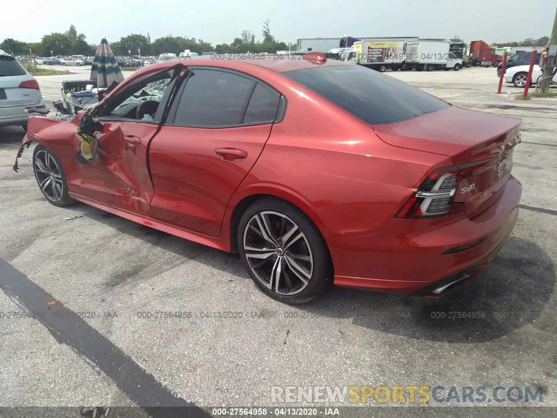 3 Photograph of a damaged car 7JRA22TM7KG014787 VOLVO S60 2019