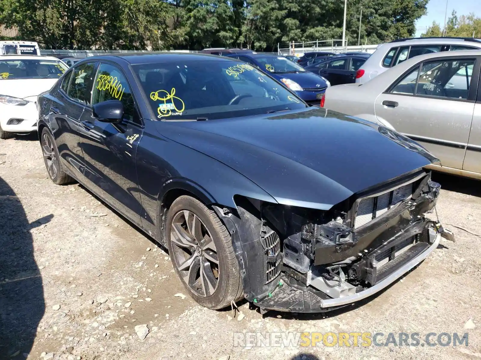 1 Photograph of a damaged car 7JRA22TM8KG007279 VOLVO S60 2019