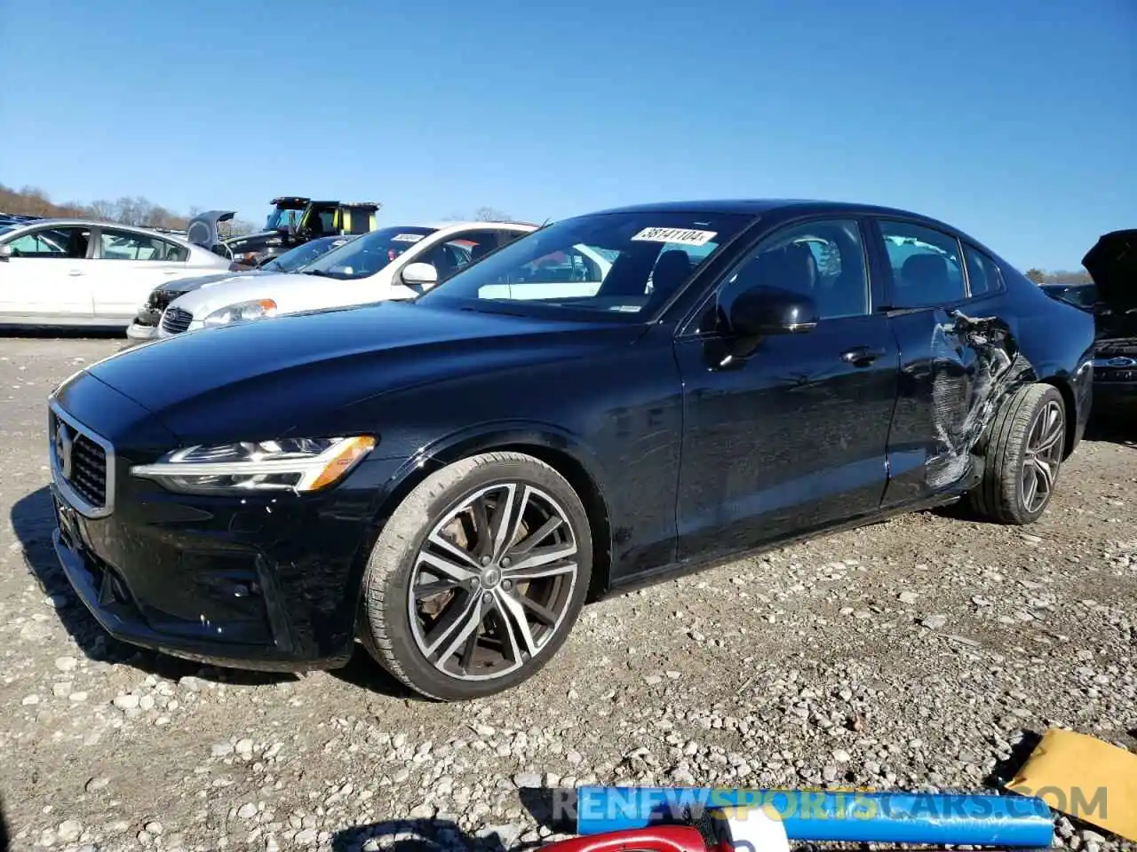 1 Photograph of a damaged car 7JRA22TM9KG013415 VOLVO S60 2019