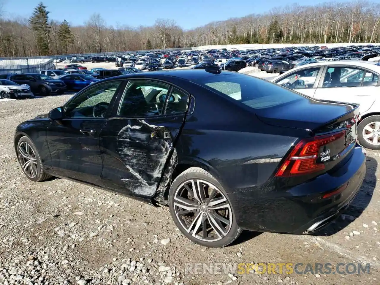 2 Photograph of a damaged car 7JRA22TM9KG013415 VOLVO S60 2019