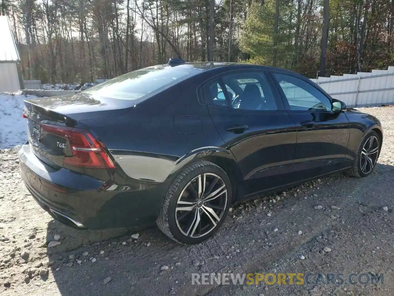 3 Photograph of a damaged car 7JRA22TM9KG013415 VOLVO S60 2019