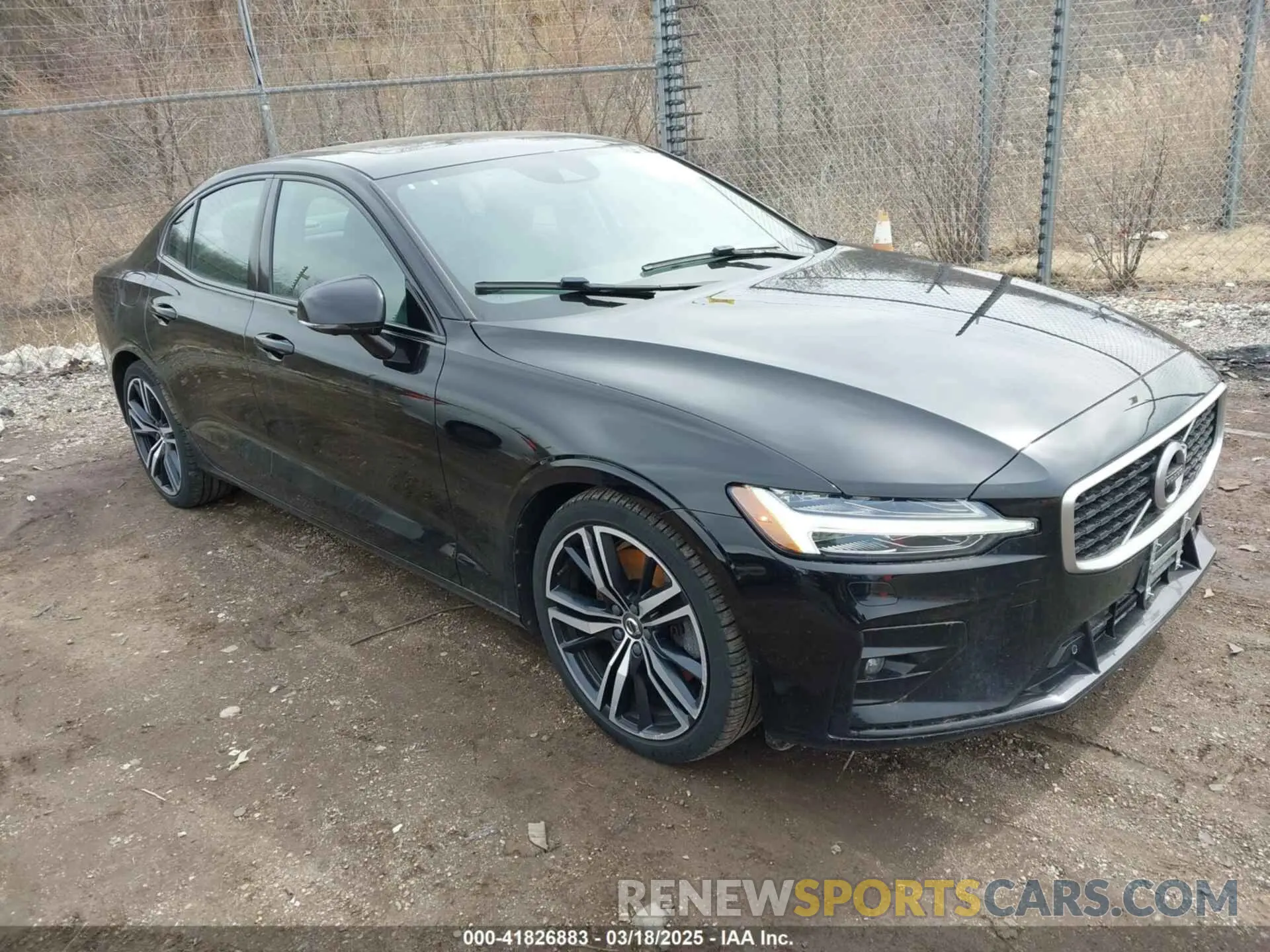 1 Photograph of a damaged car 7JRA22TM9KG014922 VOLVO S60 2019