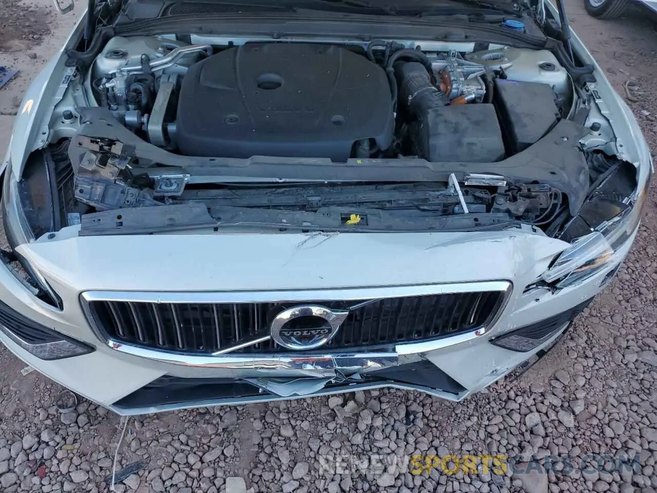13 Photograph of a damaged car 7JRBR0FL5KG013306 VOLVO S60 2019