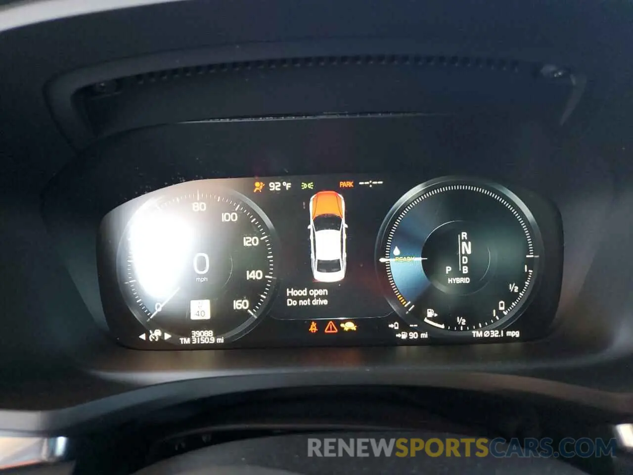9 Photograph of a damaged car 7JRBR0FL5KG013306 VOLVO S60 2019