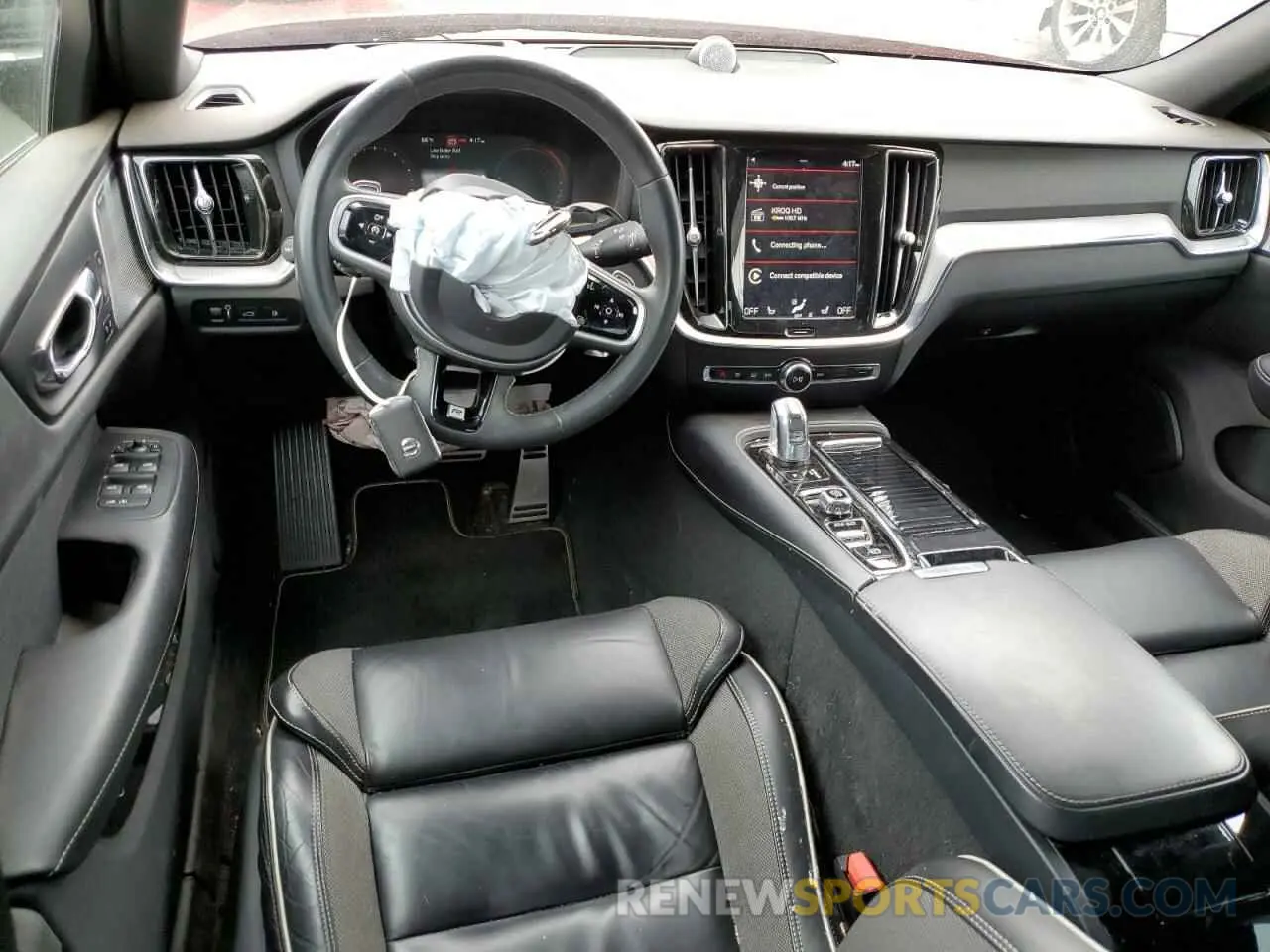 8 Photograph of a damaged car 7JRBR0FM9KG017741 VOLVO S60 2019