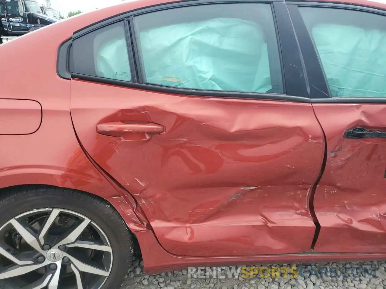 10 Photograph of a damaged car 7JR102FK0LG048619 VOLVO S60 2020
