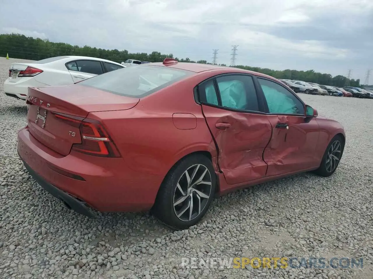 3 Photograph of a damaged car 7JR102FK0LG048619 VOLVO S60 2020