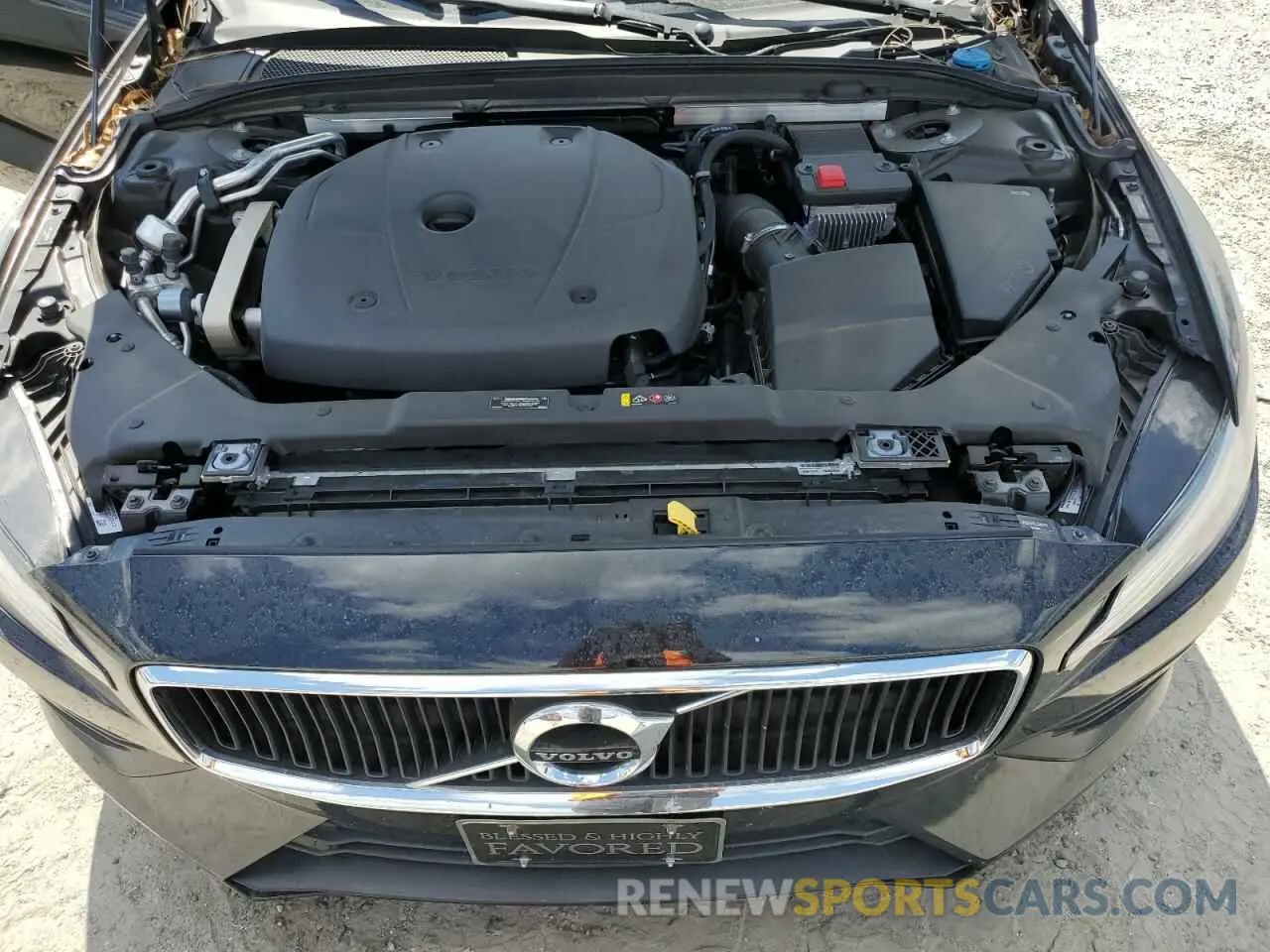 11 Photograph of a damaged car 7JR102FK0LG049379 VOLVO S60 2020