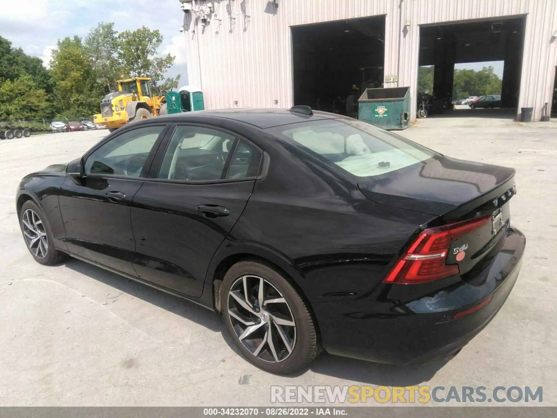 3 Photograph of a damaged car 7JR102FK0LG067459 VOLVO S60 2020