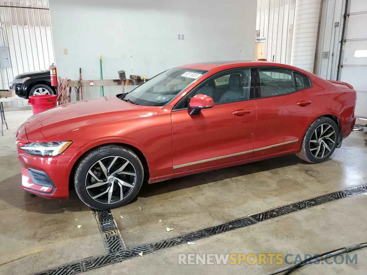 1 Photograph of a damaged car 7JR102FK1LG038567 VOLVO S60 2020