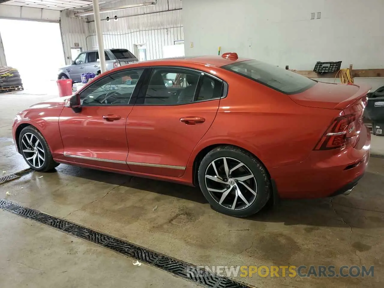 2 Photograph of a damaged car 7JR102FK1LG038567 VOLVO S60 2020