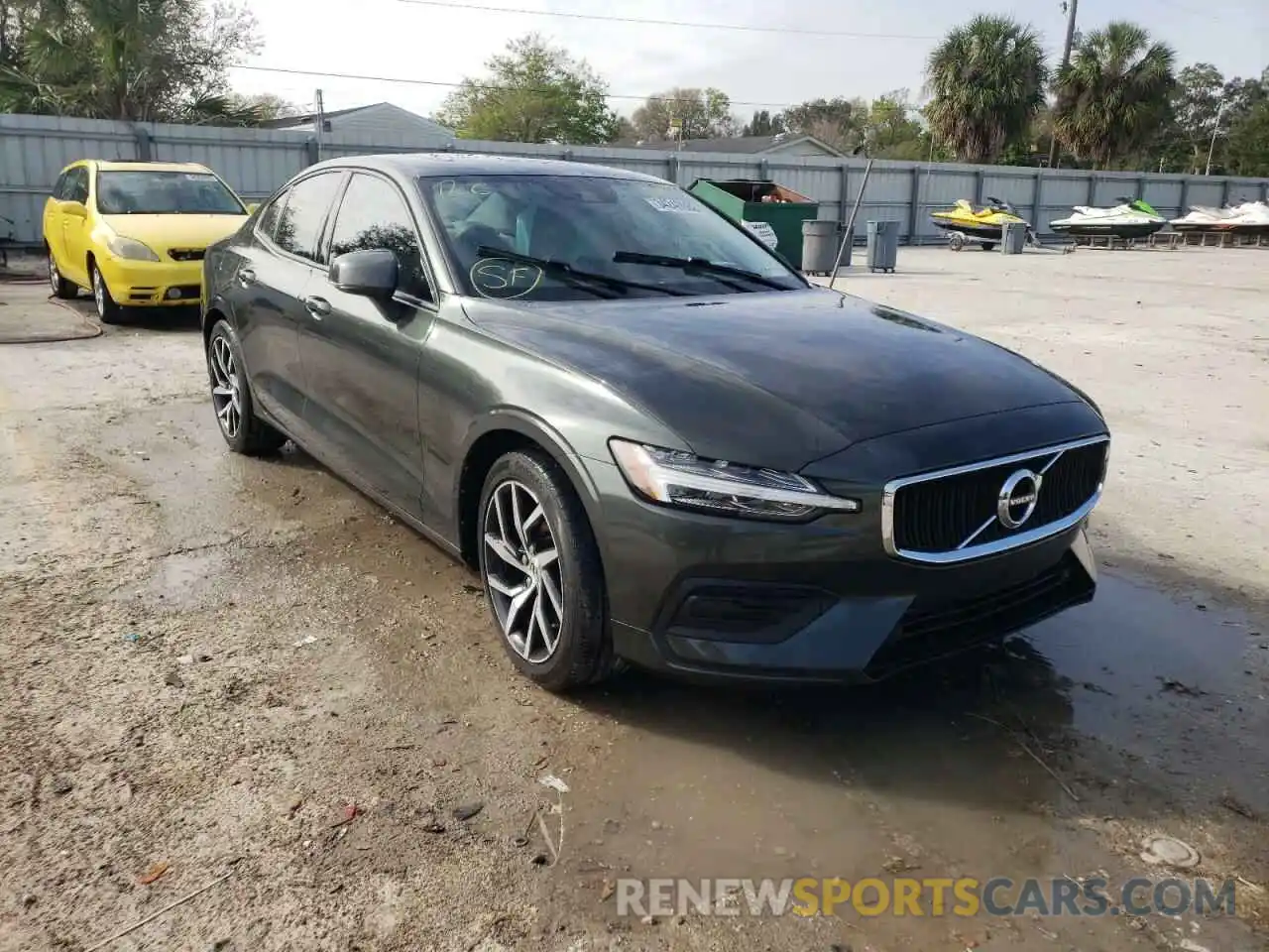 1 Photograph of a damaged car 7JR102FK5LG031993 VOLVO S60 2020