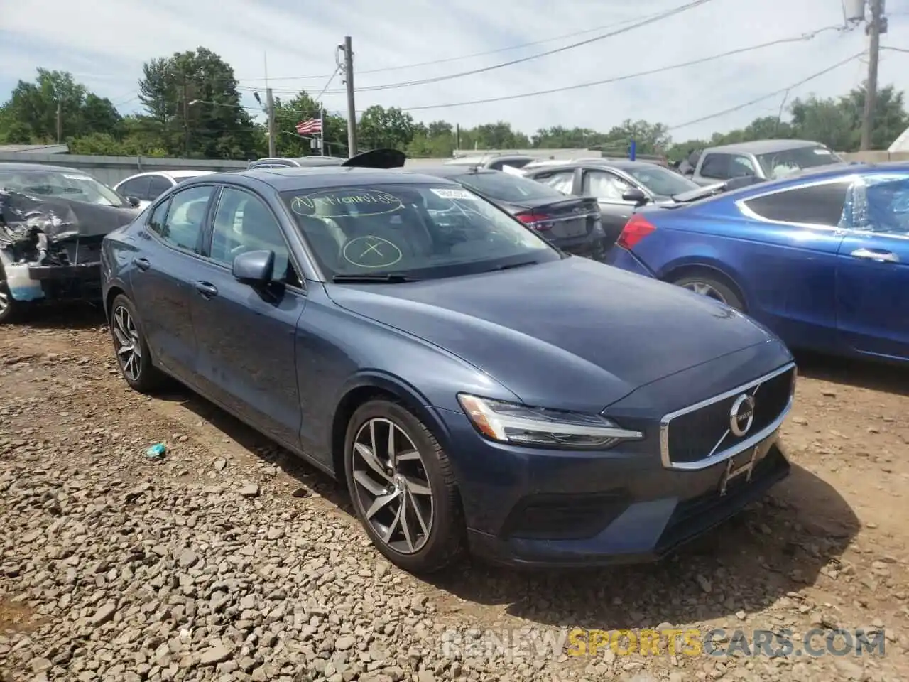 1 Photograph of a damaged car 7JR102FK6LG033106 VOLVO S60 2020