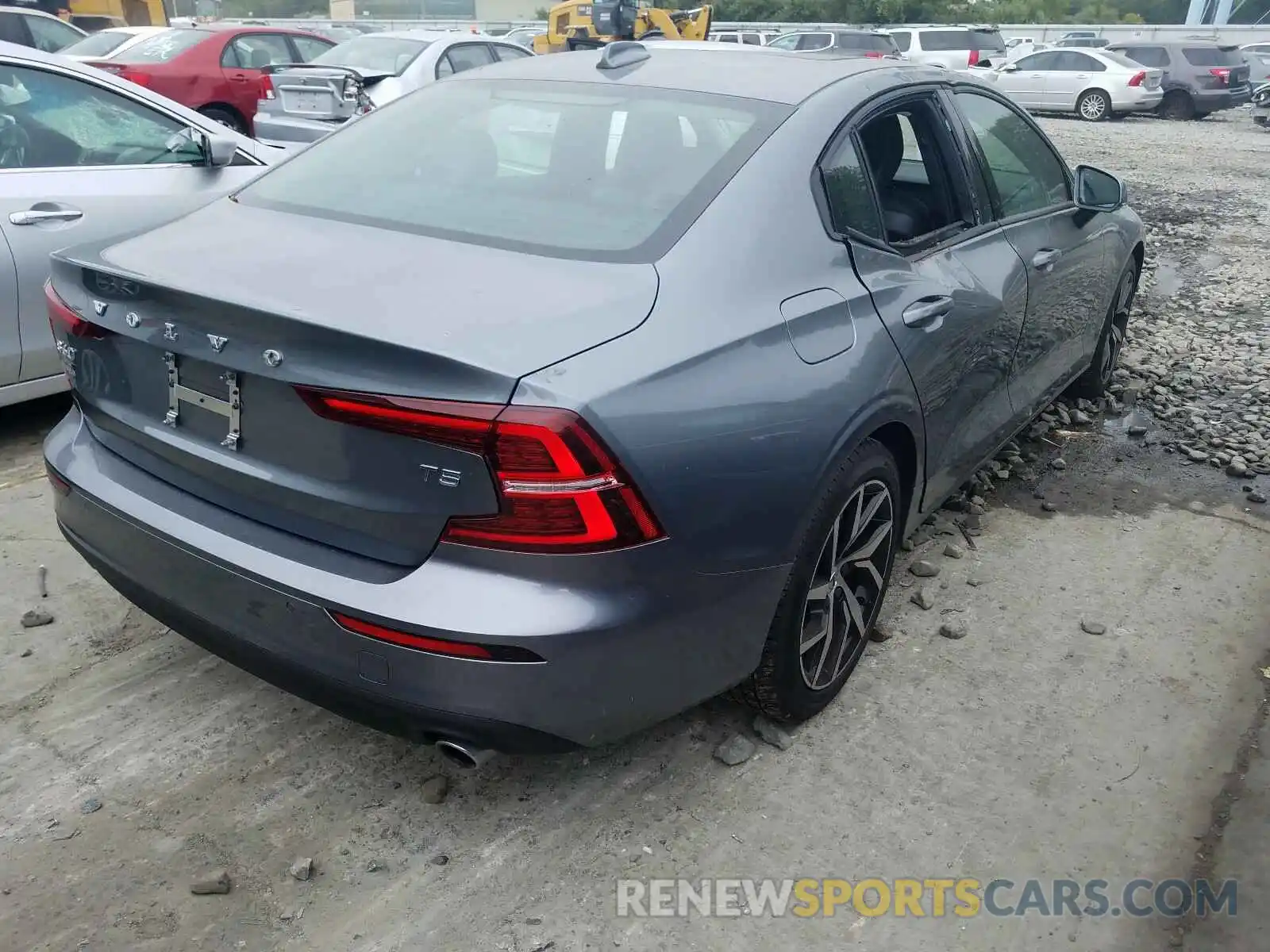 4 Photograph of a damaged car 7JR102FK6LG039777 VOLVO S60 2020