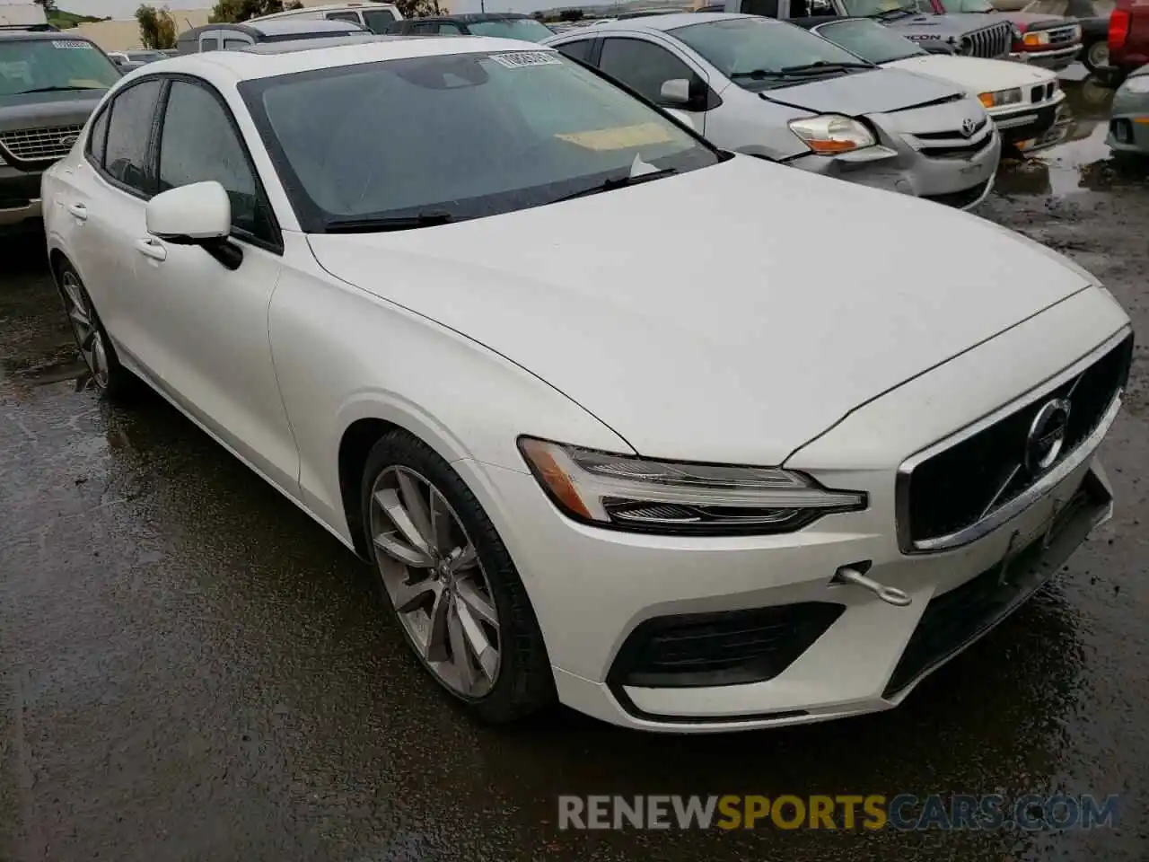 1 Photograph of a damaged car 7JR102FK6LG048964 VOLVO S60 2020