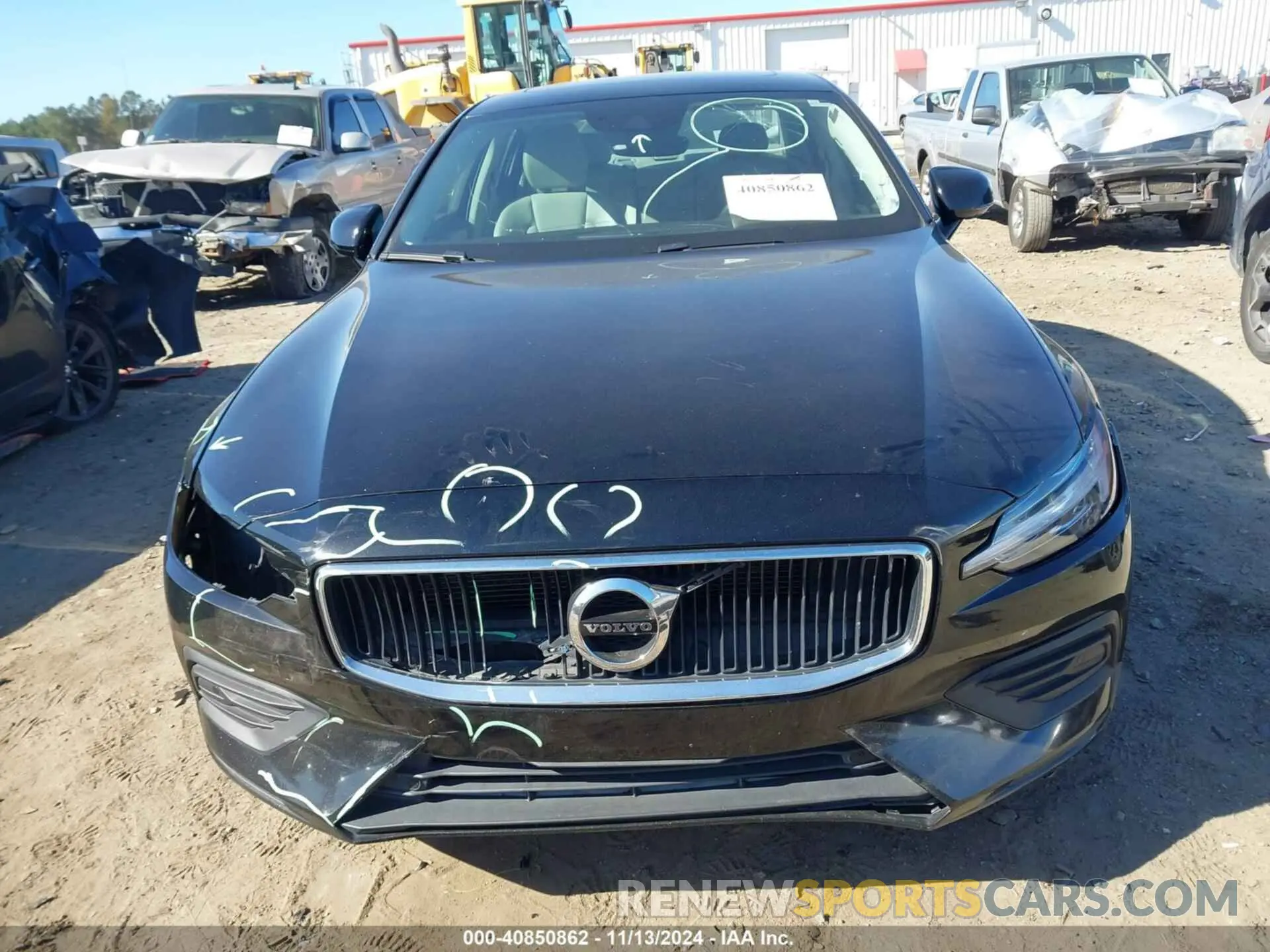 13 Photograph of a damaged car 7JR102FK6LG066266 VOLVO S60 2020