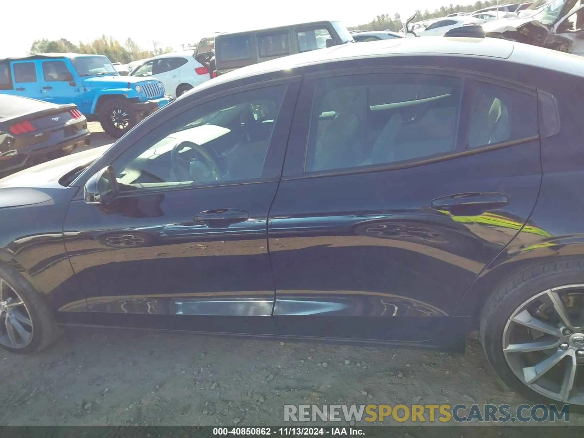 15 Photograph of a damaged car 7JR102FK6LG066266 VOLVO S60 2020