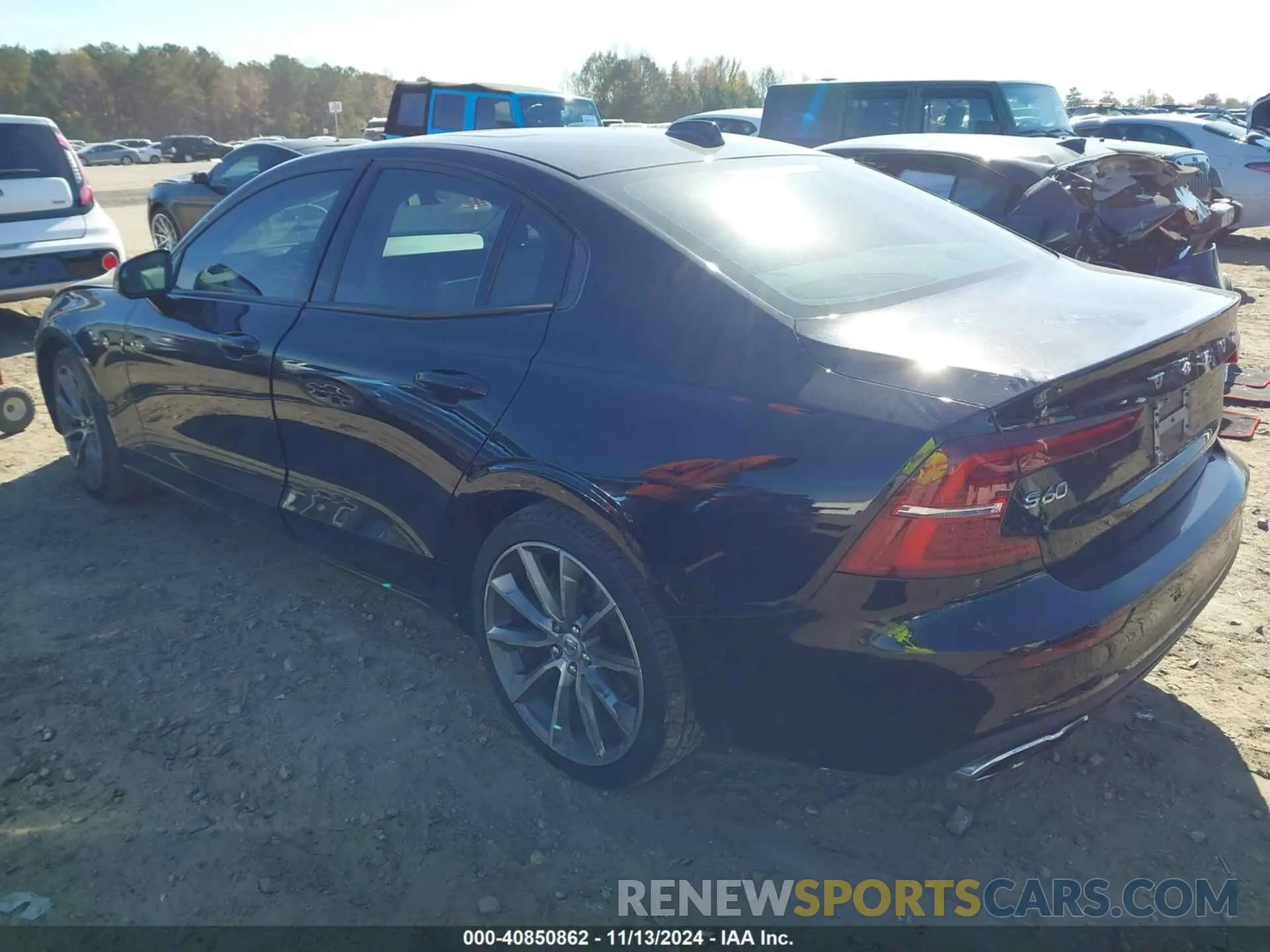 3 Photograph of a damaged car 7JR102FK6LG066266 VOLVO S60 2020