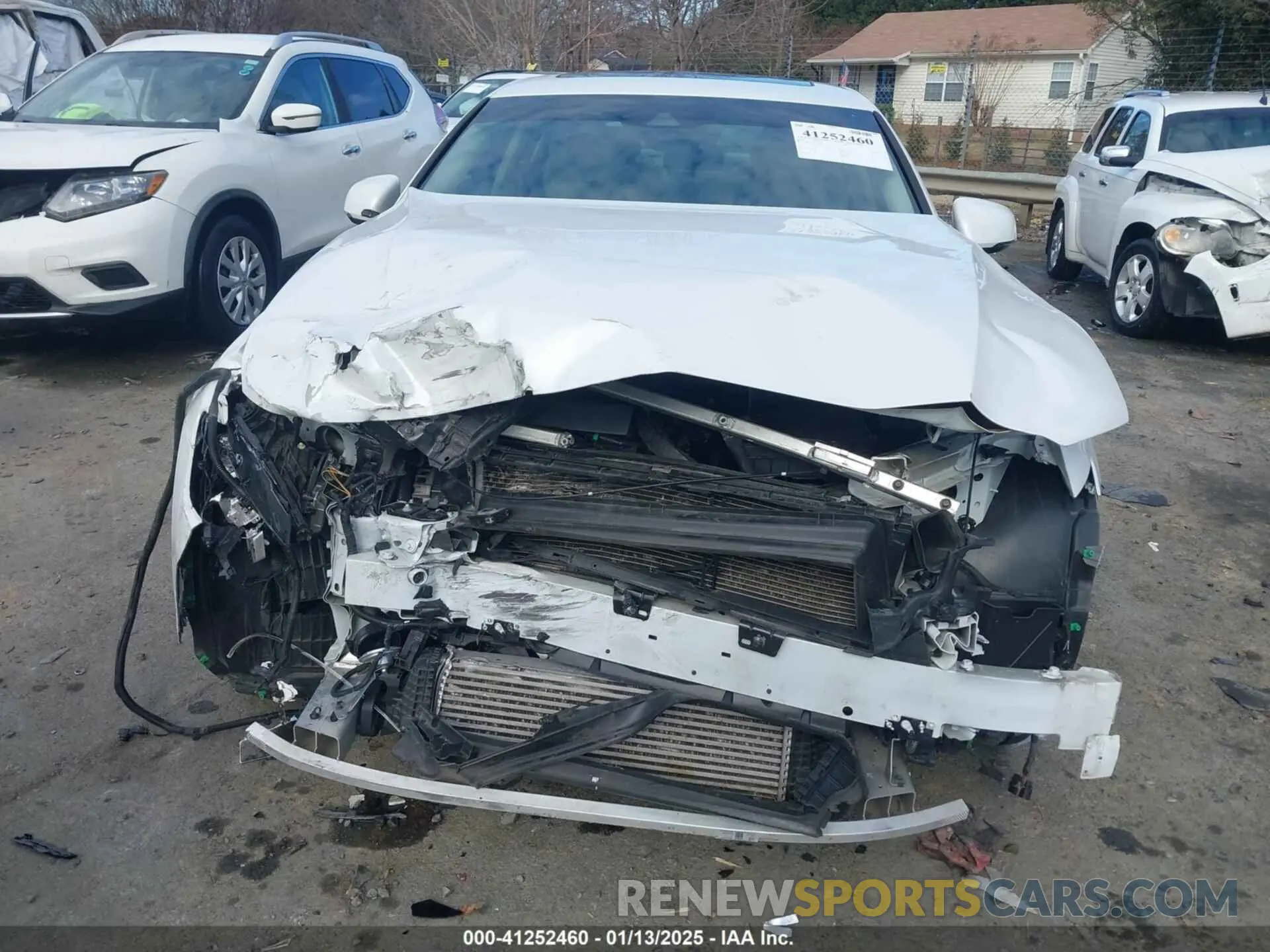 6 Photograph of a damaged car 7JR102FK6LG071869 VOLVO S60 2020