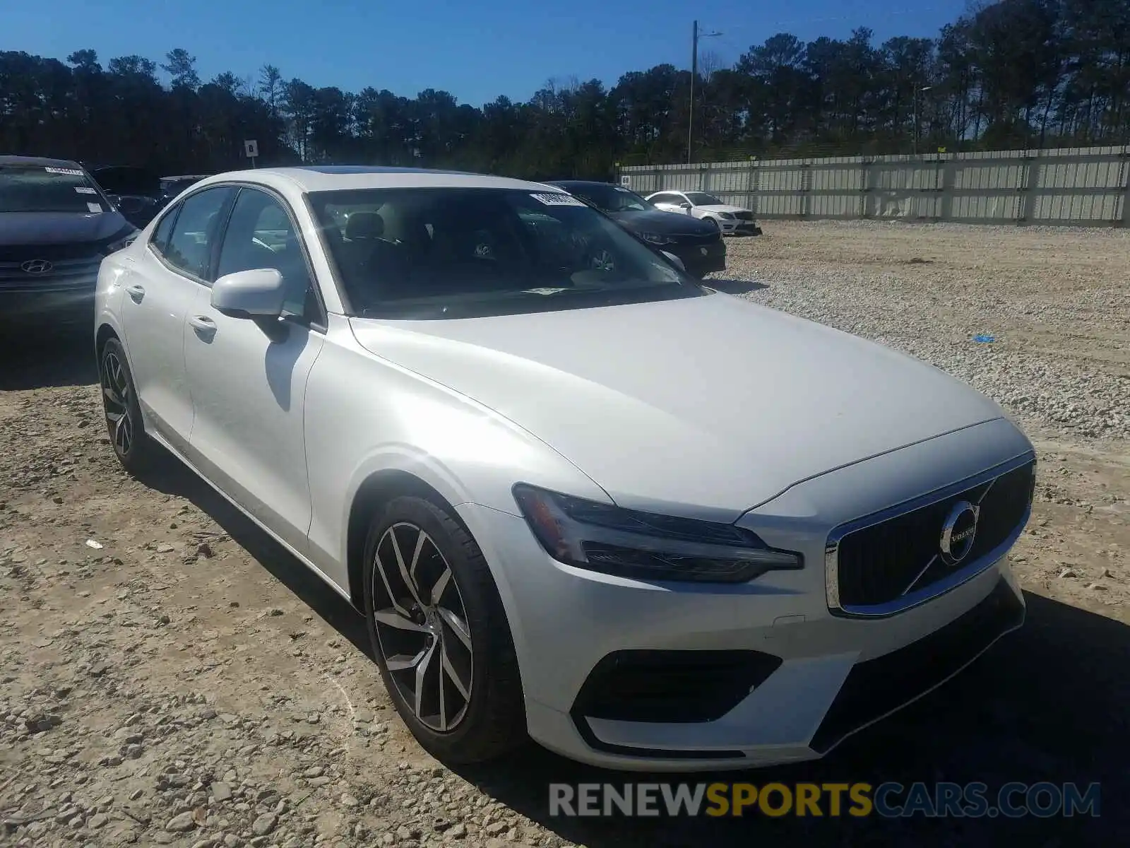 1 Photograph of a damaged car 7JR102FK6LG073220 VOLVO S60 2020