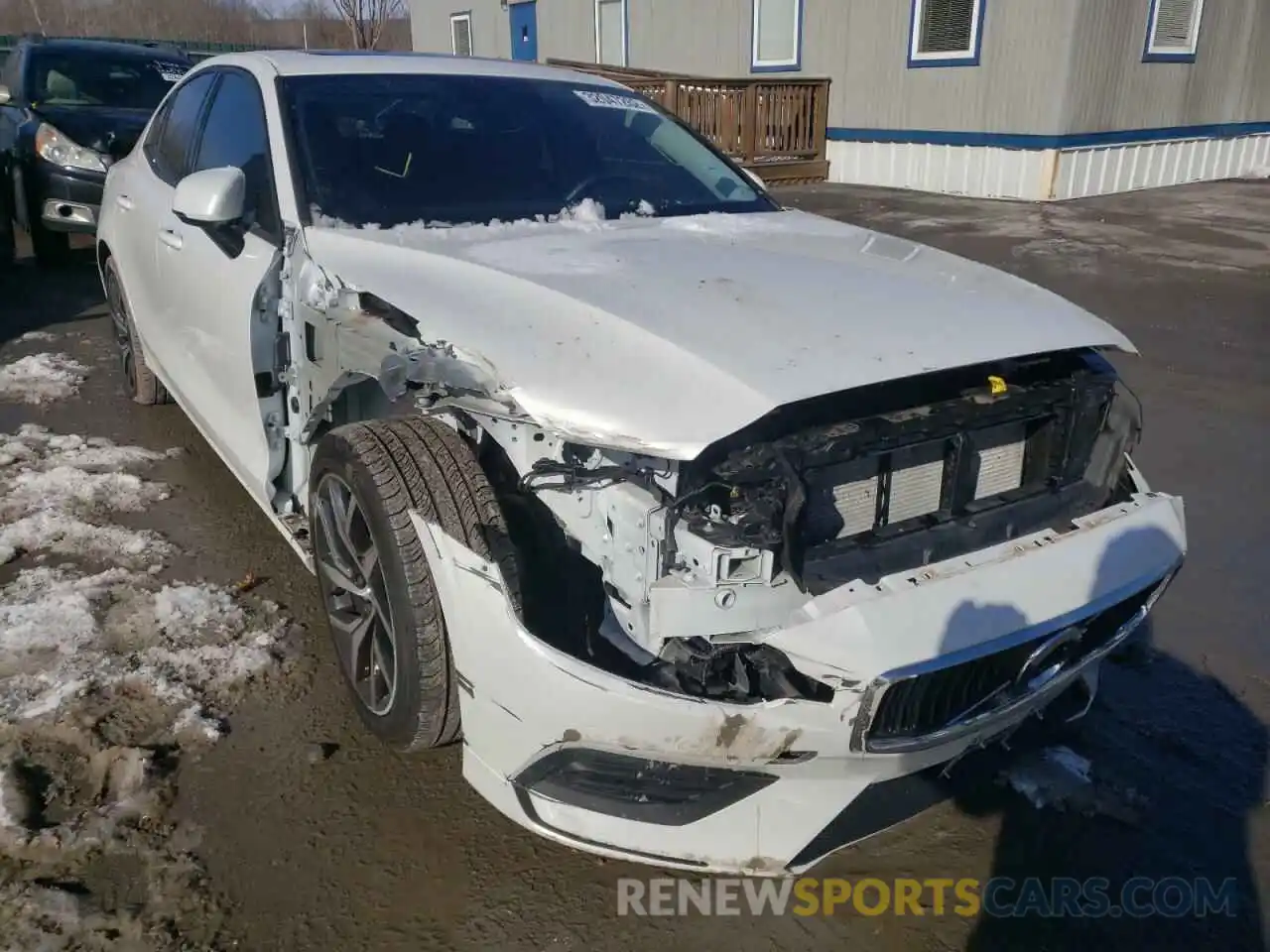 1 Photograph of a damaged car 7JR102FK7LG044289 VOLVO S60 2020