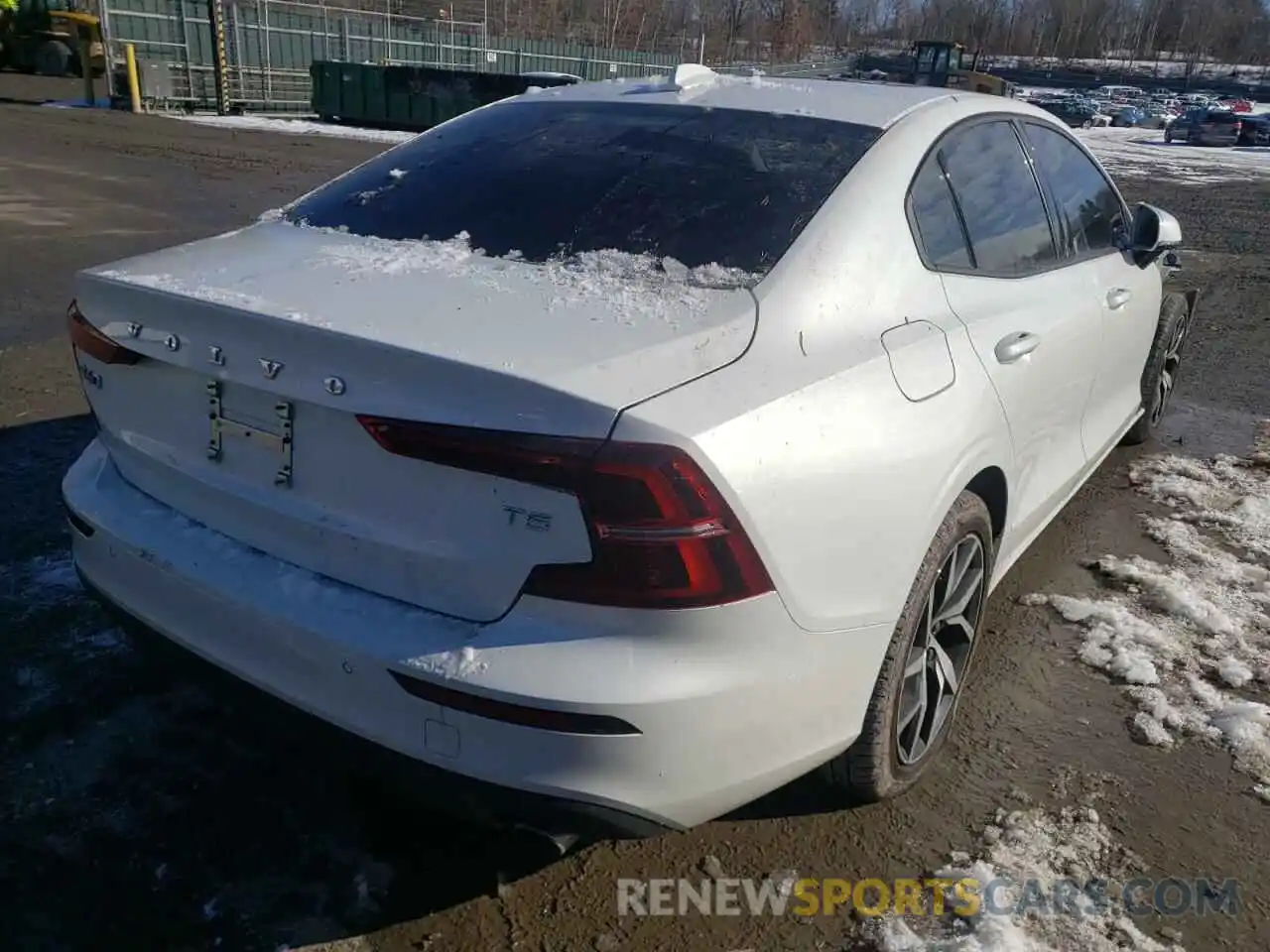 4 Photograph of a damaged car 7JR102FK7LG044289 VOLVO S60 2020