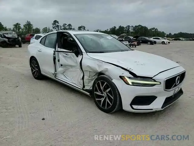 10 Photograph of a damaged car 7JR102FK8LG054992 VOLVO S60 2020