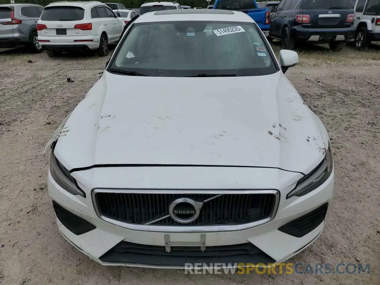 5 Photograph of a damaged car 7JR102FK8LG054992 VOLVO S60 2020