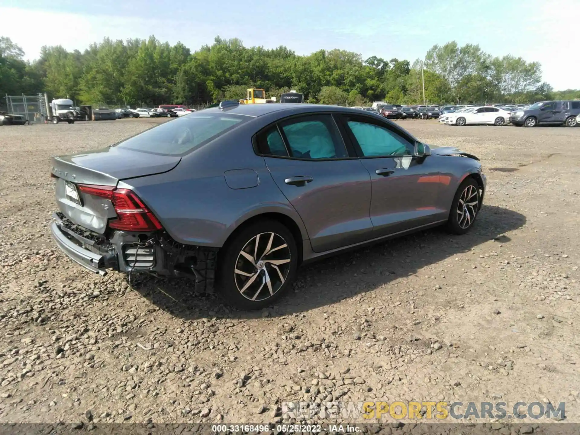 4 Photograph of a damaged car 7JR102FK9LG044519 VOLVO S60 2020