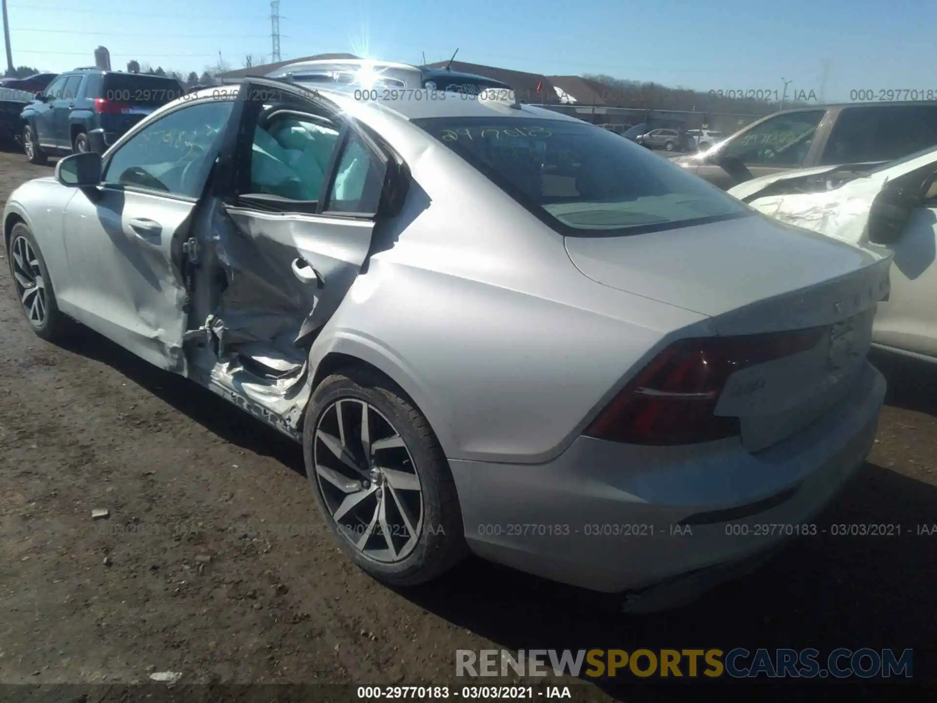 3 Photograph of a damaged car 7JR102FK9LG047789 VOLVO S60 2020