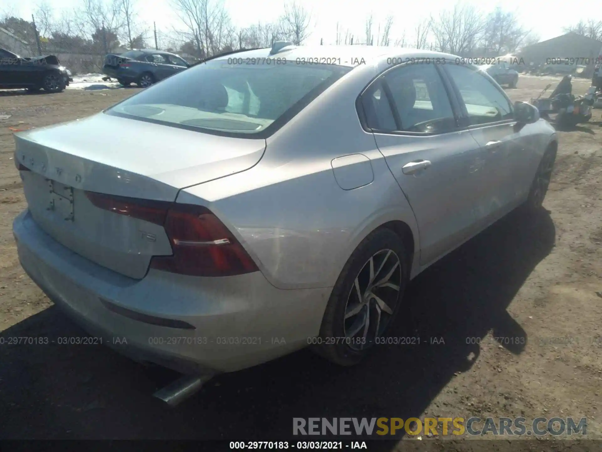 4 Photograph of a damaged car 7JR102FK9LG047789 VOLVO S60 2020