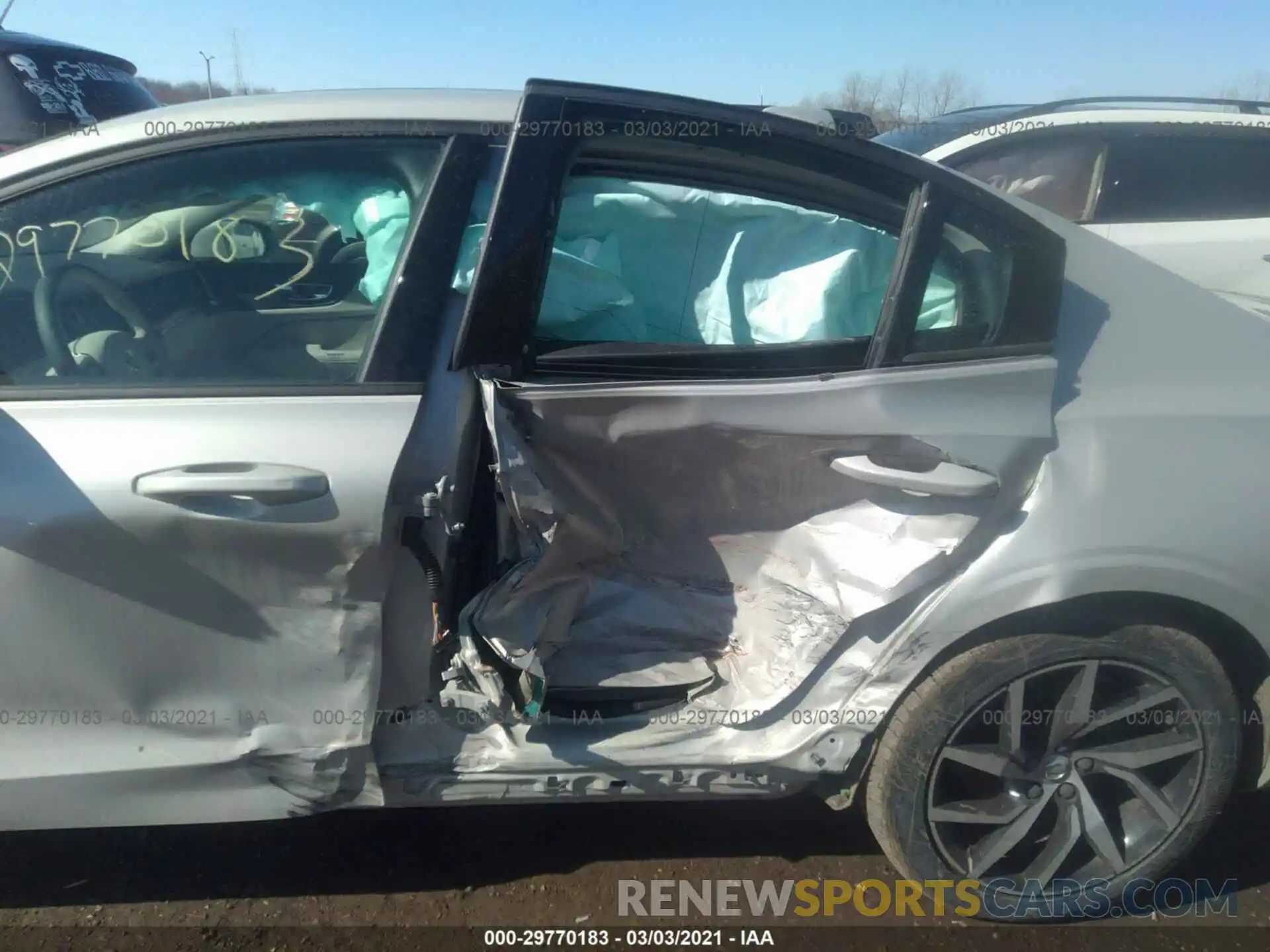 6 Photograph of a damaged car 7JR102FK9LG047789 VOLVO S60 2020