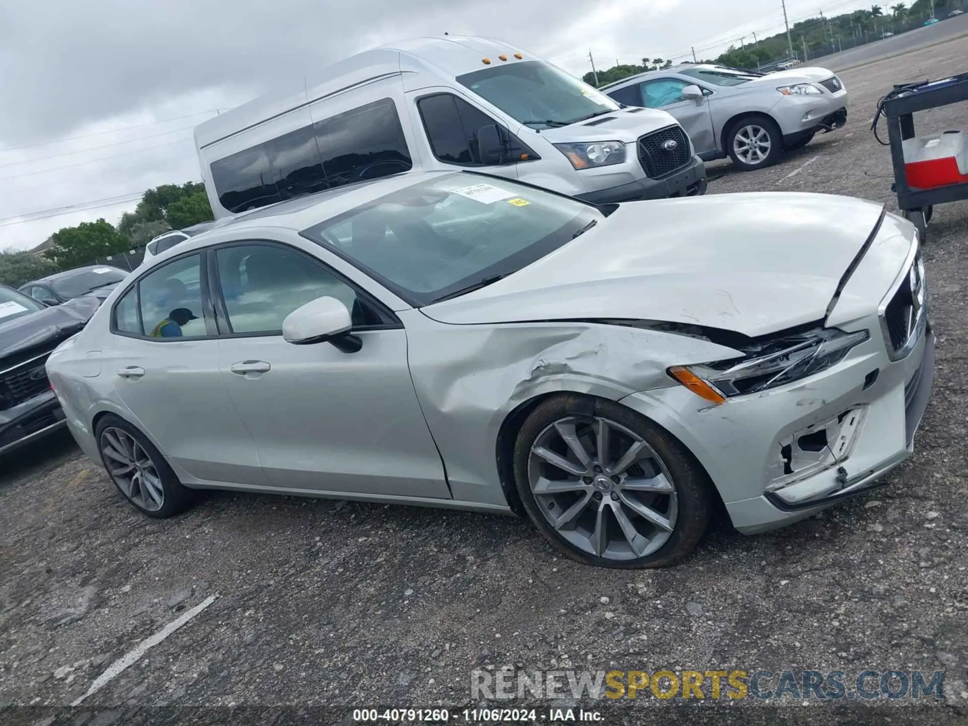 13 Photograph of a damaged car 7JR102FK9LG063765 VOLVO S60 2020