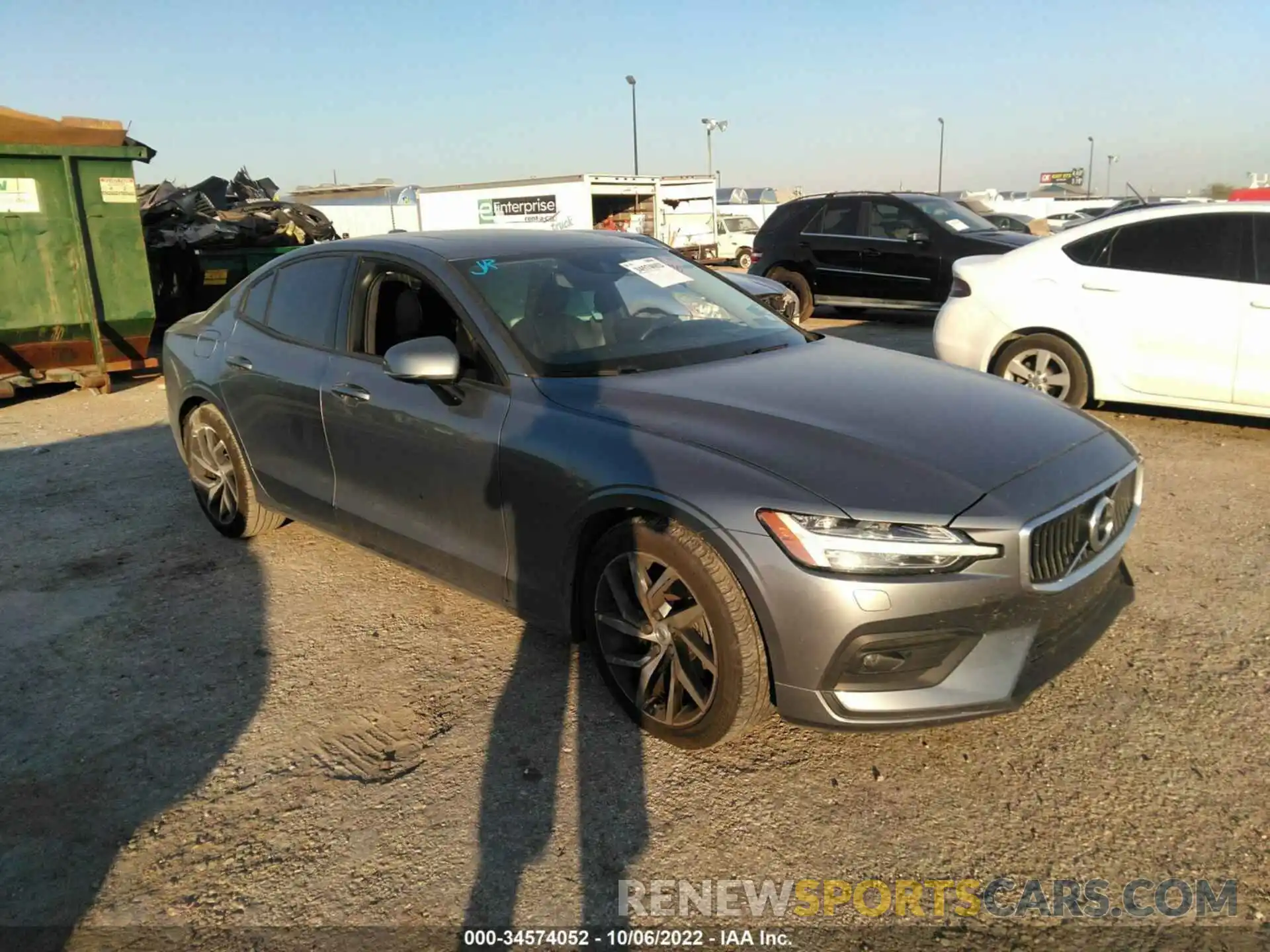 1 Photograph of a damaged car 7JR102FKXLG048059 VOLVO S60 2020