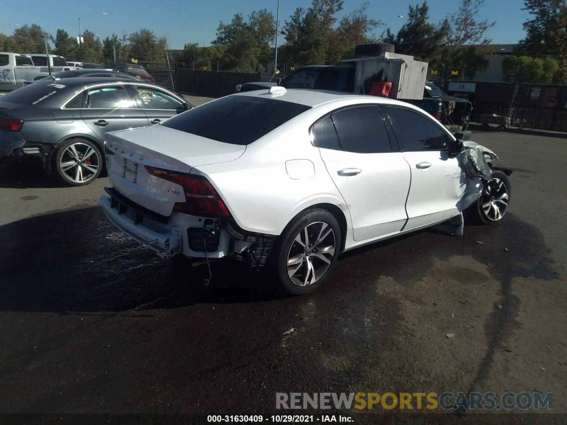 4 Photograph of a damaged car 7JR102FM7LG054886 VOLVO S60 2020