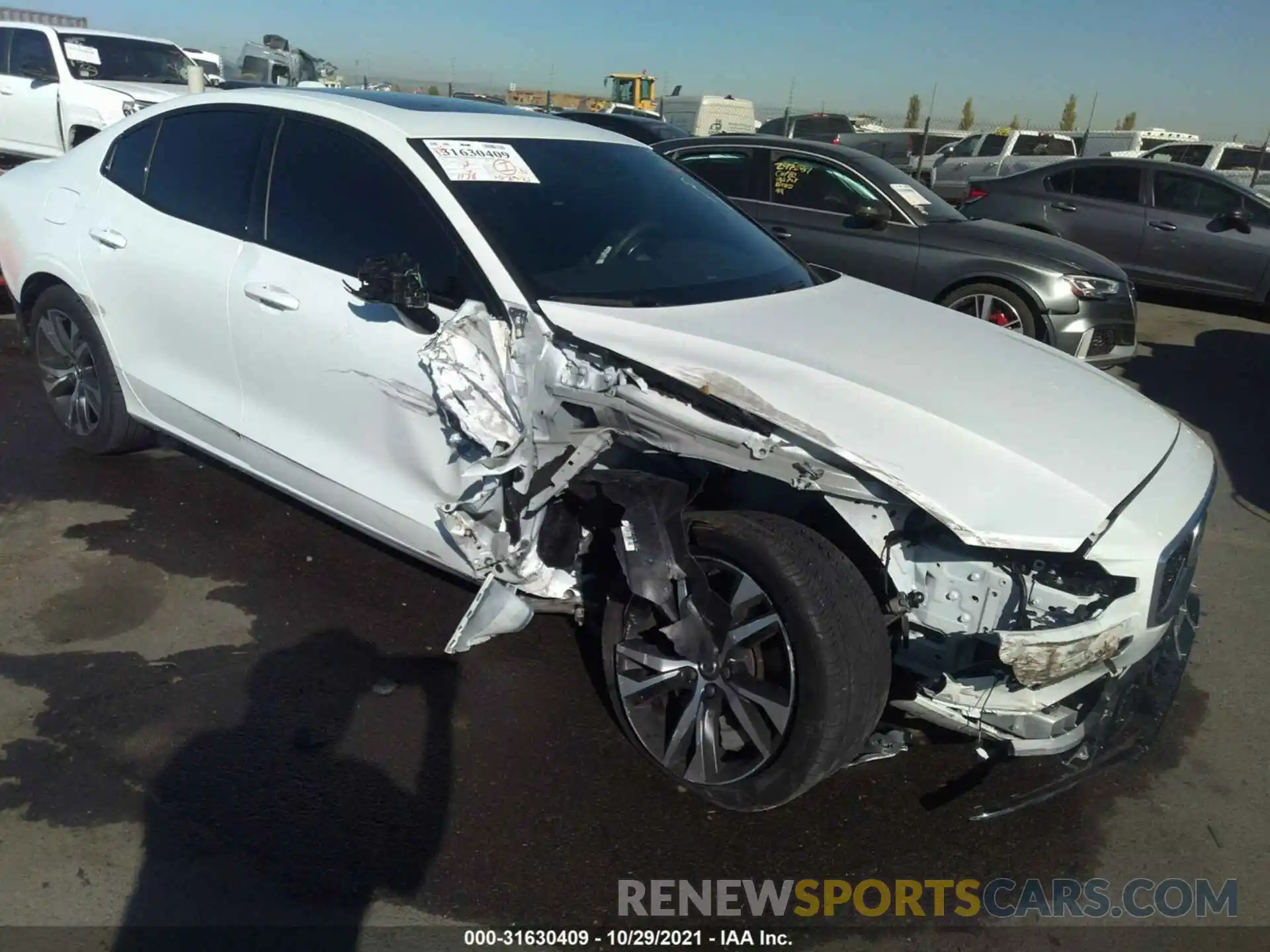 6 Photograph of a damaged car 7JR102FM7LG054886 VOLVO S60 2020