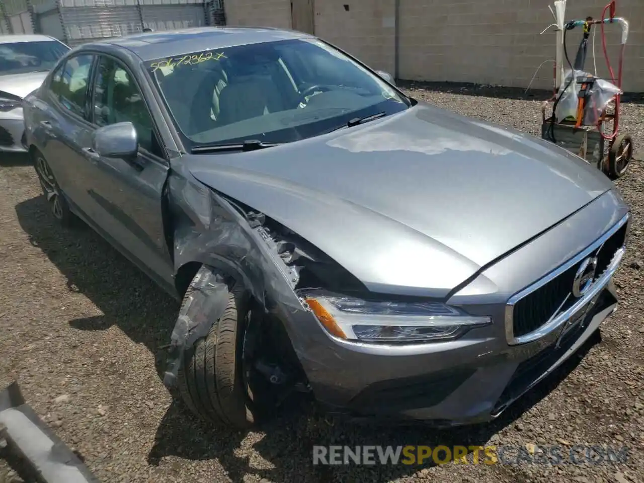 1 Photograph of a damaged car 7JRA22TK0LG060185 VOLVO S60 2020