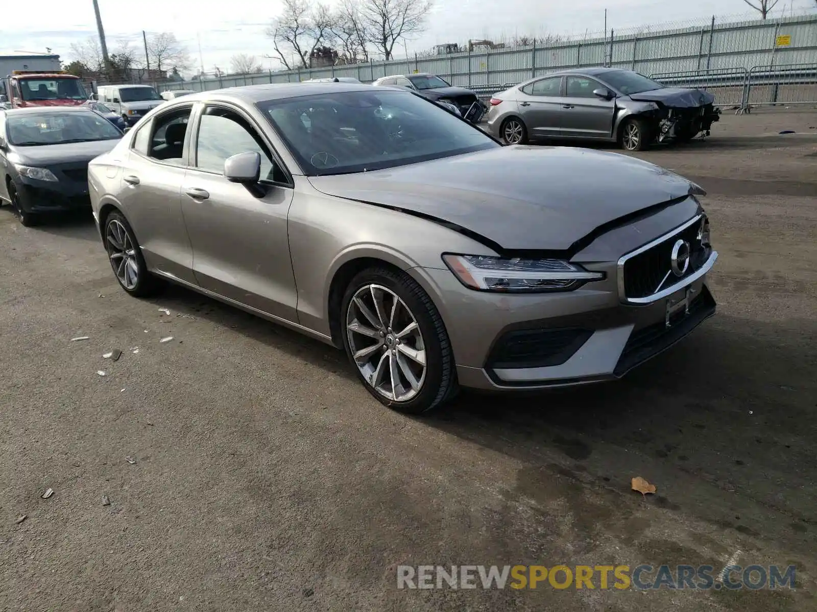 1 Photograph of a damaged car 7JRA22TK0LG067816 VOLVO S60 2020