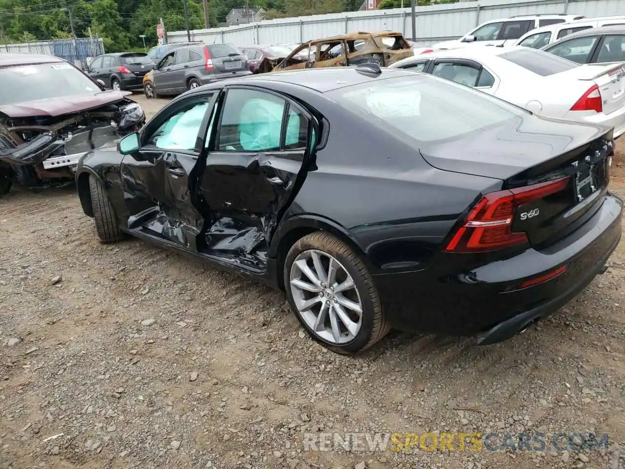 9 Photograph of a damaged car 7JRA22TK1LG043332 VOLVO S60 2020