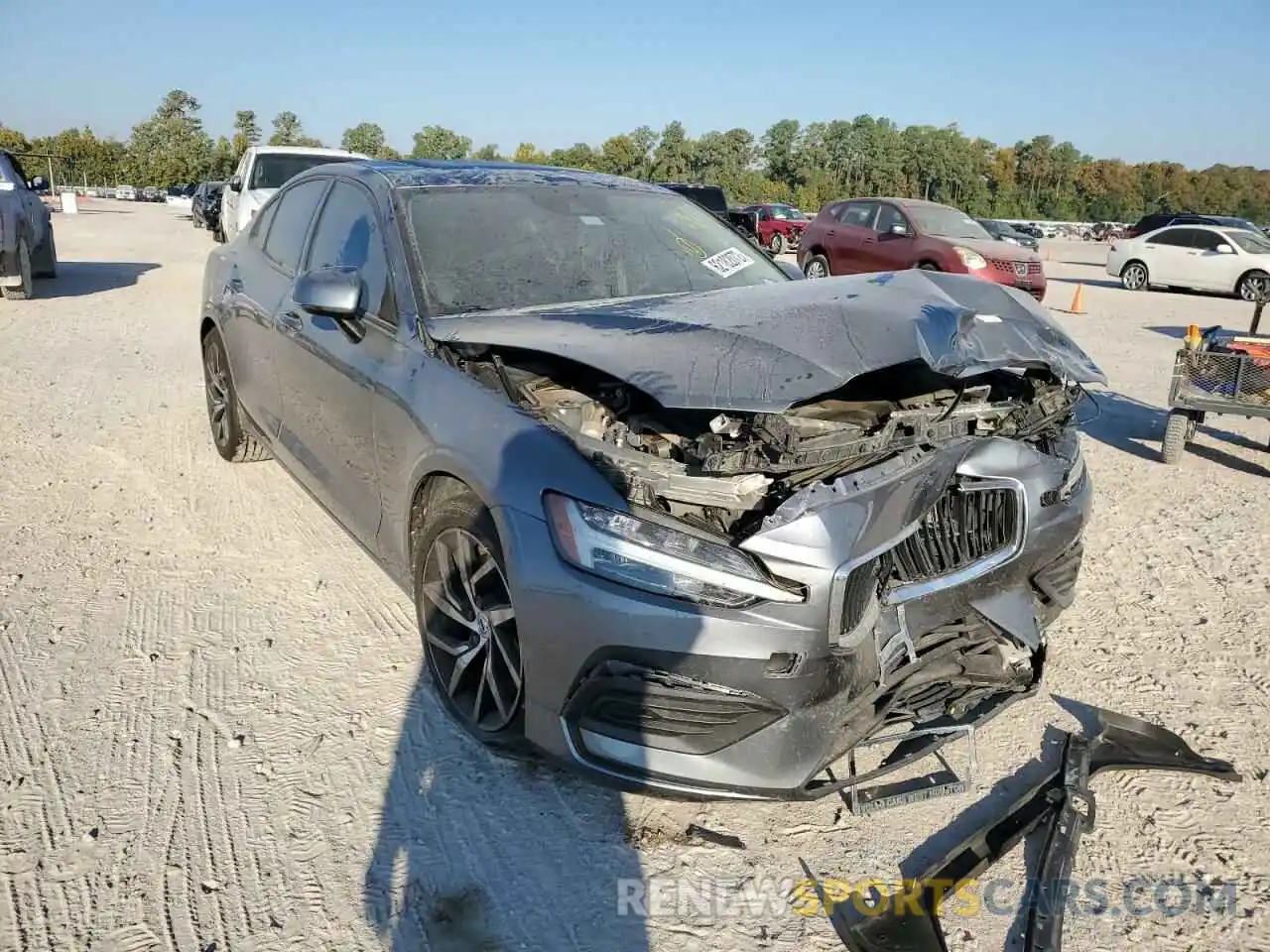 1 Photograph of a damaged car 7JRA22TK1LG062995 VOLVO S60 2020