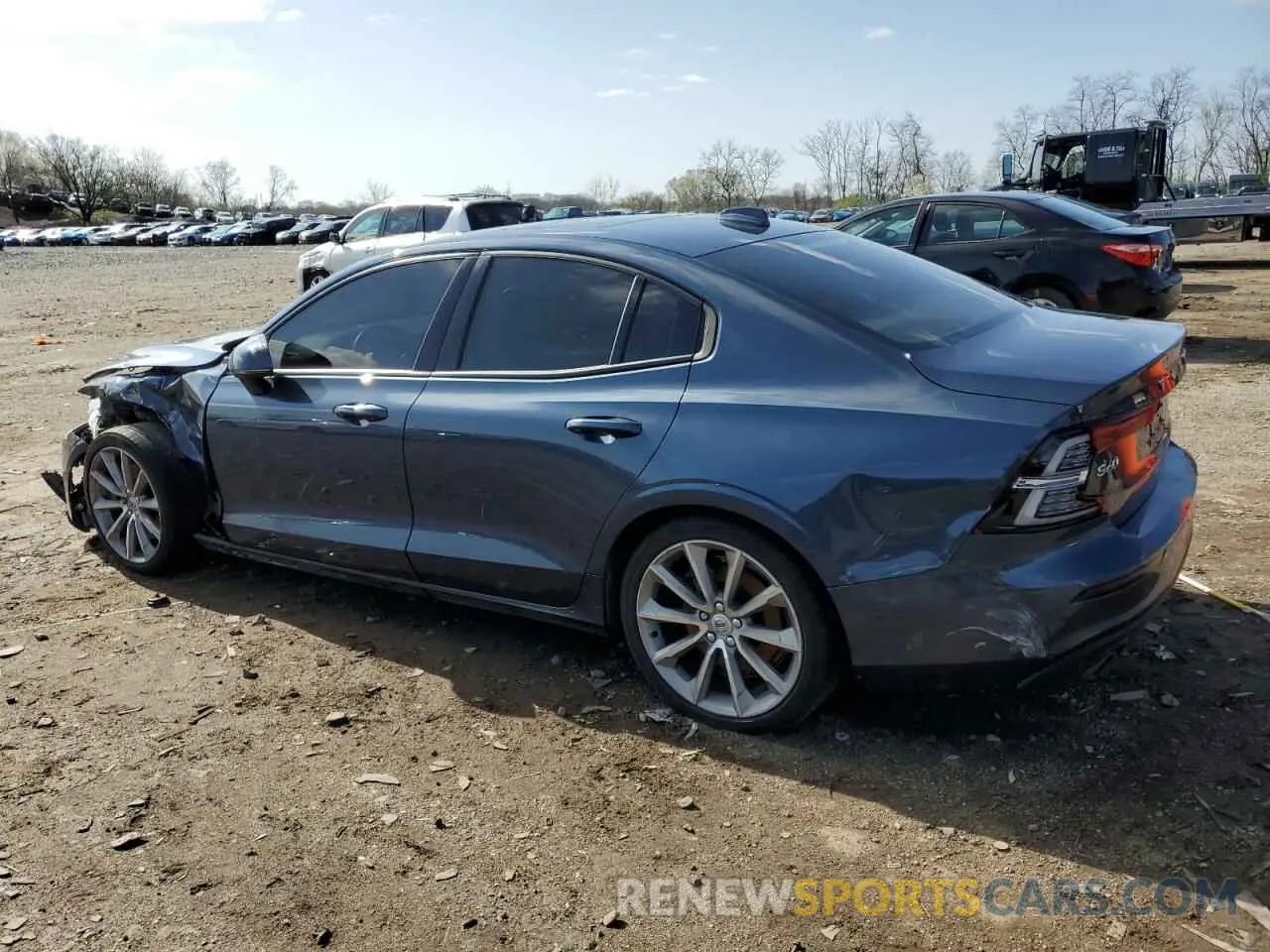 2 Photograph of a damaged car 7JRA22TK2LG032114 VOLVO S60 2020