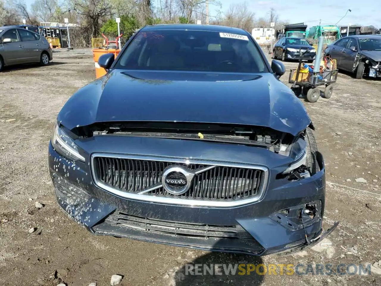 5 Photograph of a damaged car 7JRA22TK2LG032114 VOLVO S60 2020